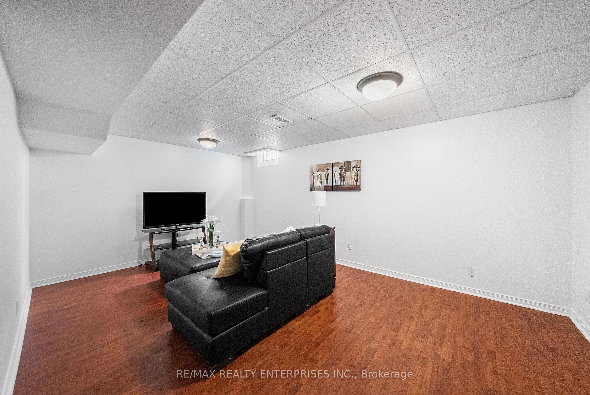 Photo 32 of 6916 Yarrow Avenue, Mississauga, Lisgar — HOMEH