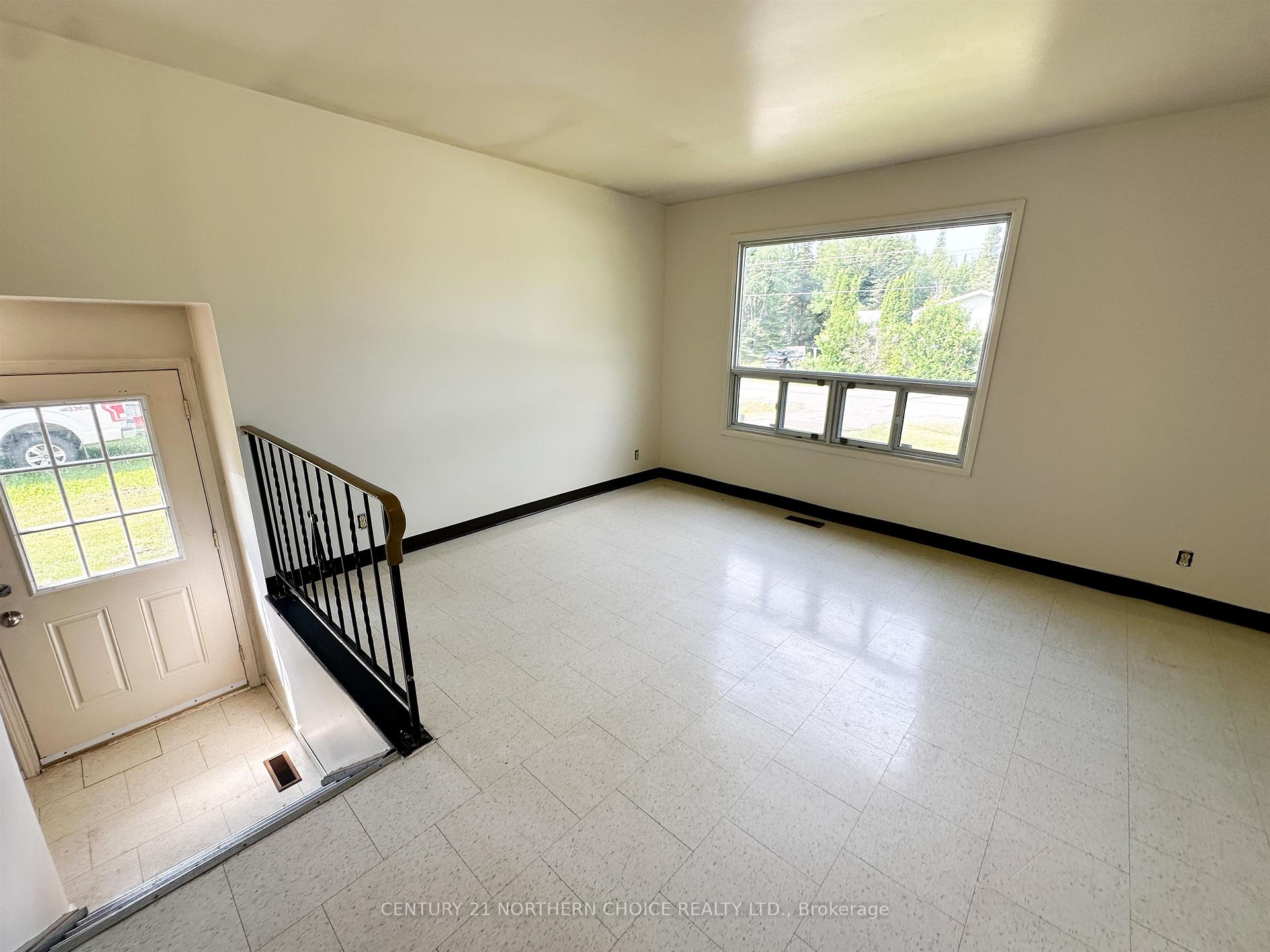 Photo 7 of 78/80 Birch Drive, Ear Falls — HOMEH