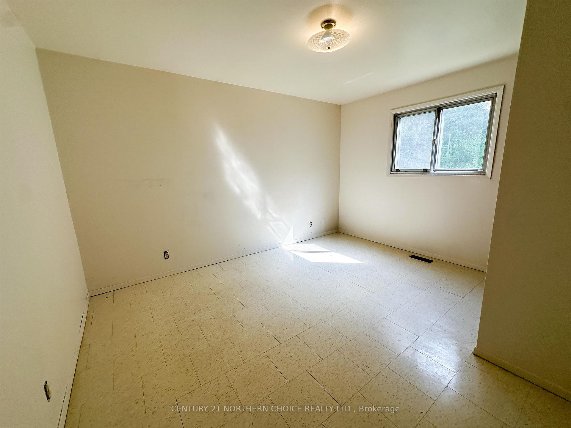 Photo 12 of 78/80 Birch Drive, Ear Falls — HOMEH