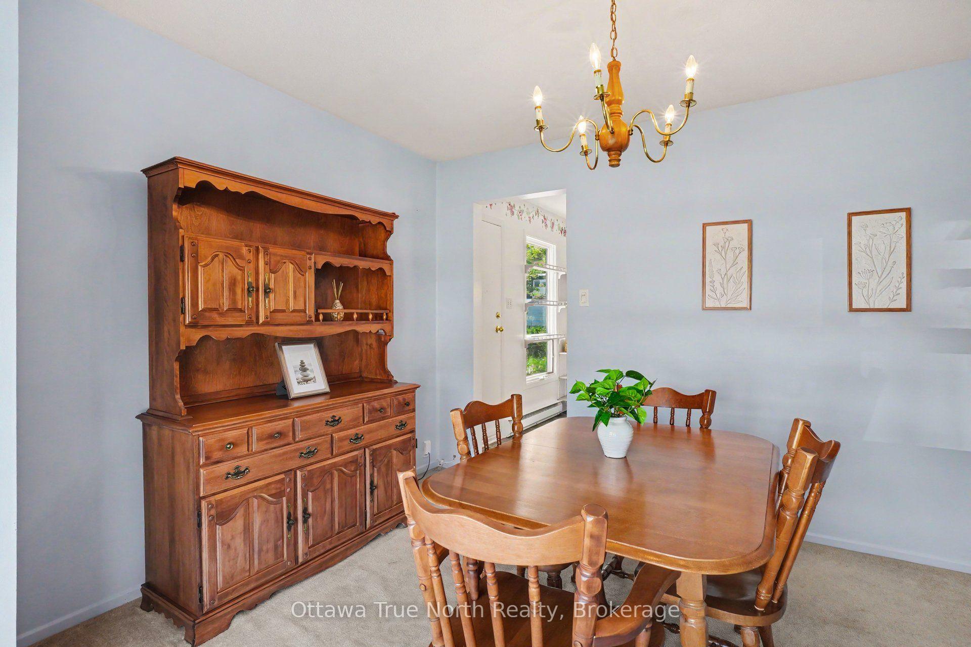 Photo 5 of 180 Edward Street S, Arnprior, Arnprior — HOMEH