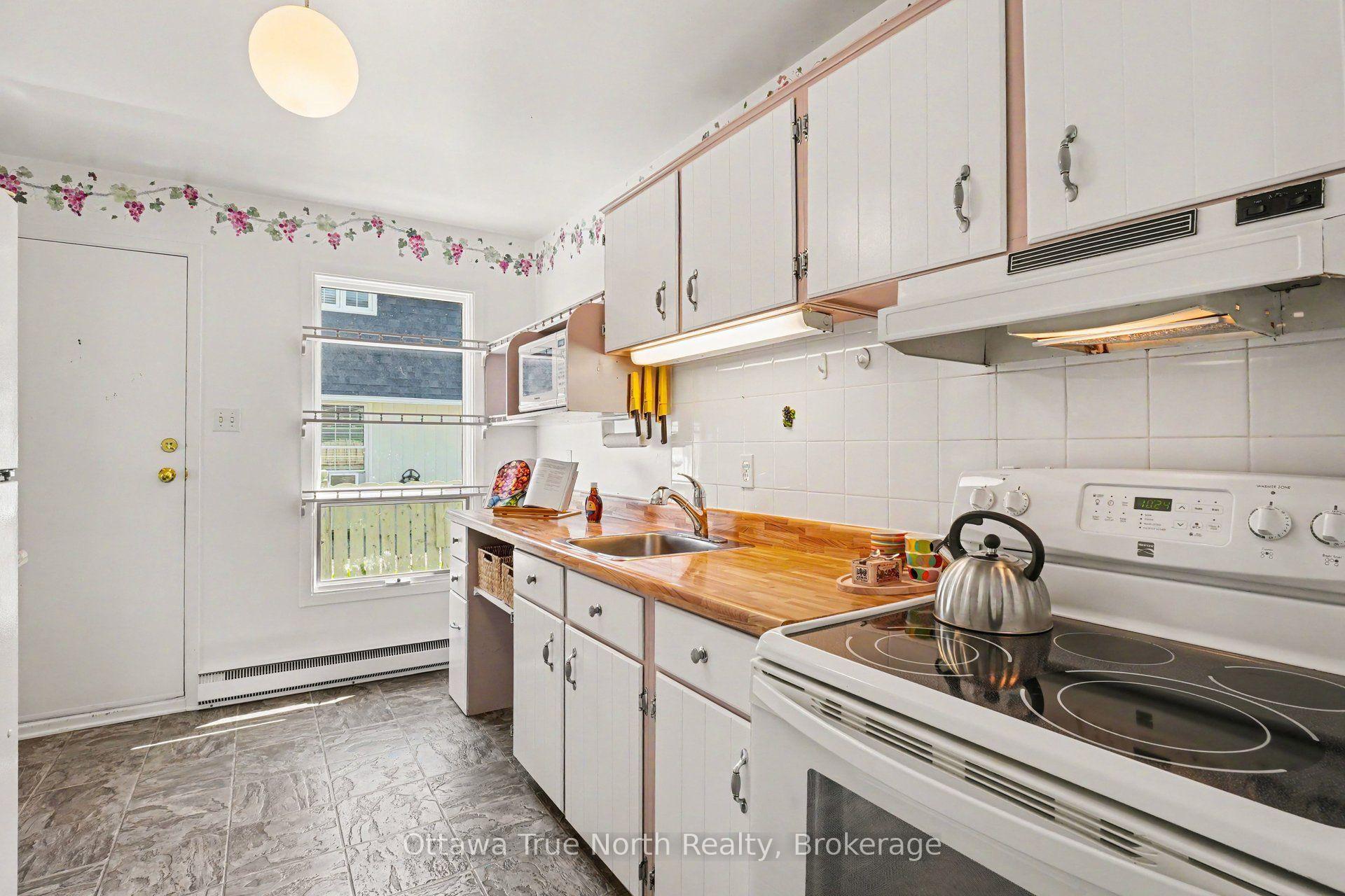 Photo 7 of 180 Edward Street S, Arnprior, Arnprior — HOMEH