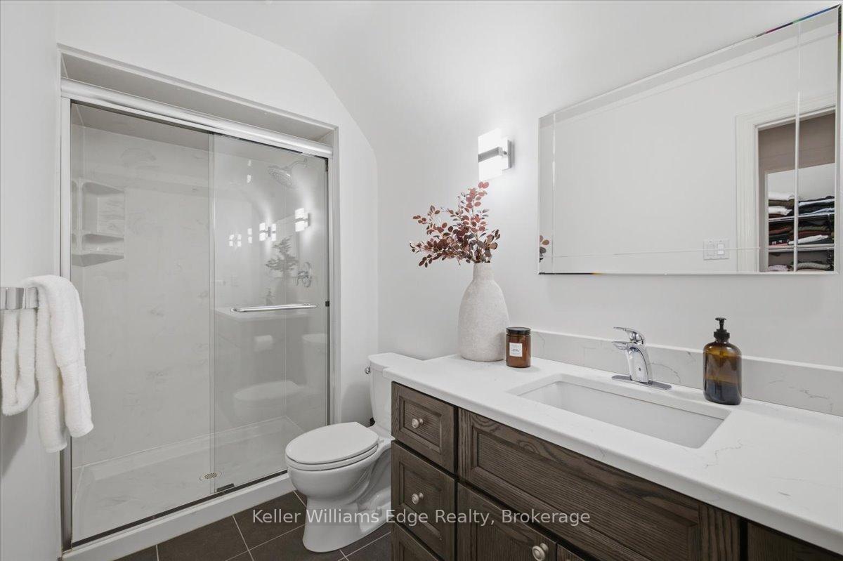 Photo 18 of 519 Wicklow Road, Burlington, Shoreacres — HOMEH