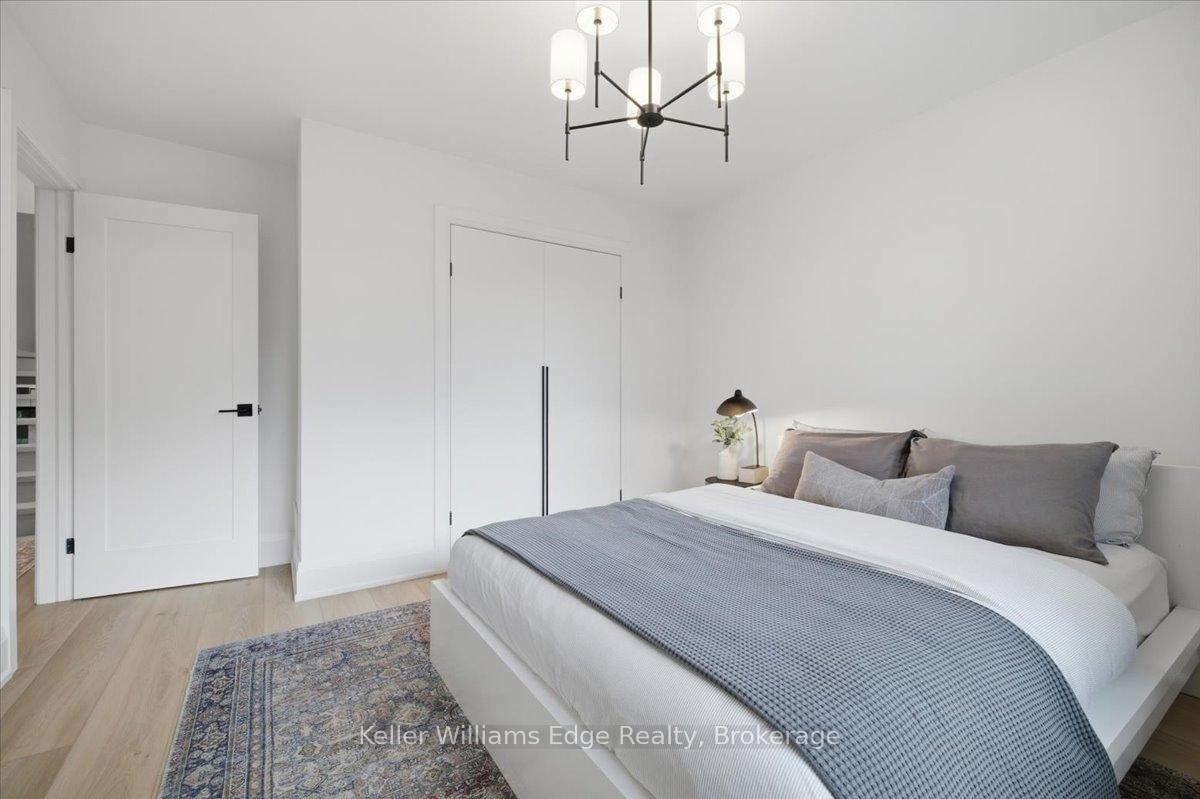 Photo 20 of 519 Wicklow Road, Burlington, Shoreacres — HOMEH