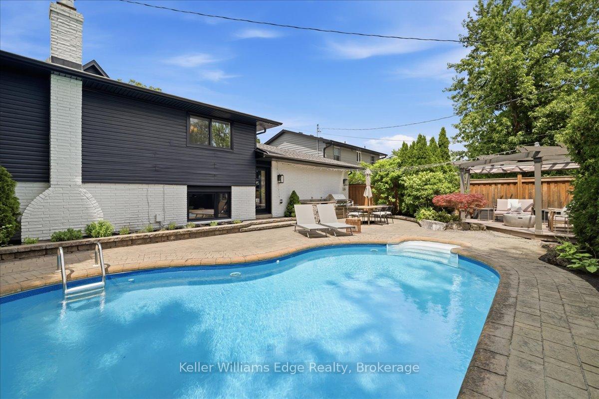 Photo 33 of 519 Wicklow Road, Burlington, Shoreacres — HOMEH
