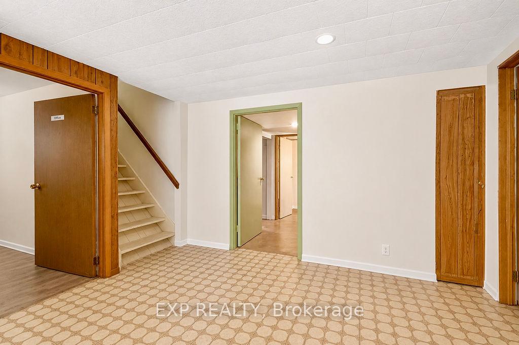 Photo 13 of 915 Vindin Street, Midland — HOMEH
