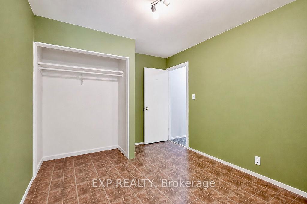 Photo 16 of 915 Vindin Street, Midland — HOMEH