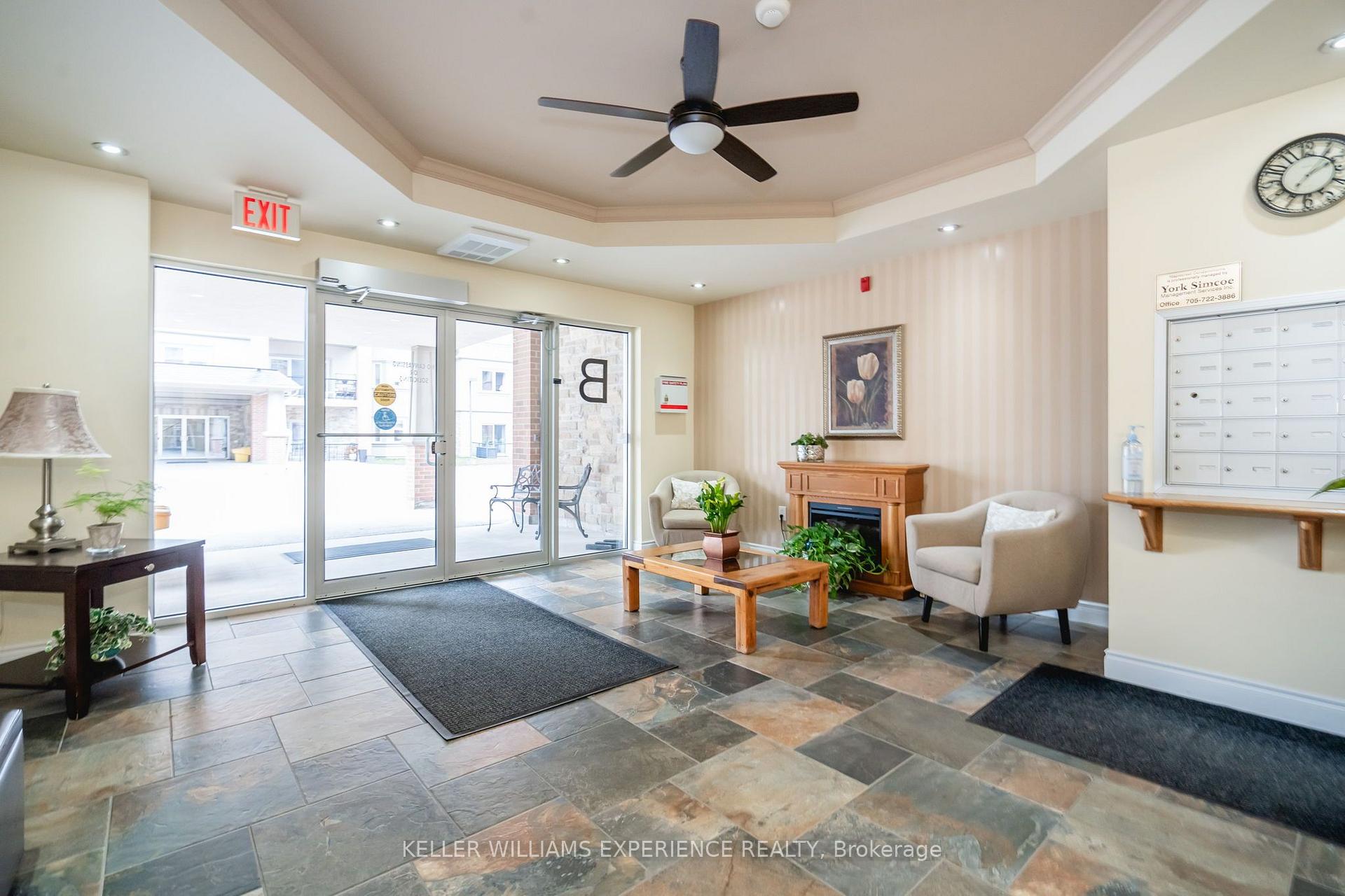 Photo 5 of Unit 103, 19B Yonge Street N, Springwater, Elmvale — HOMEH