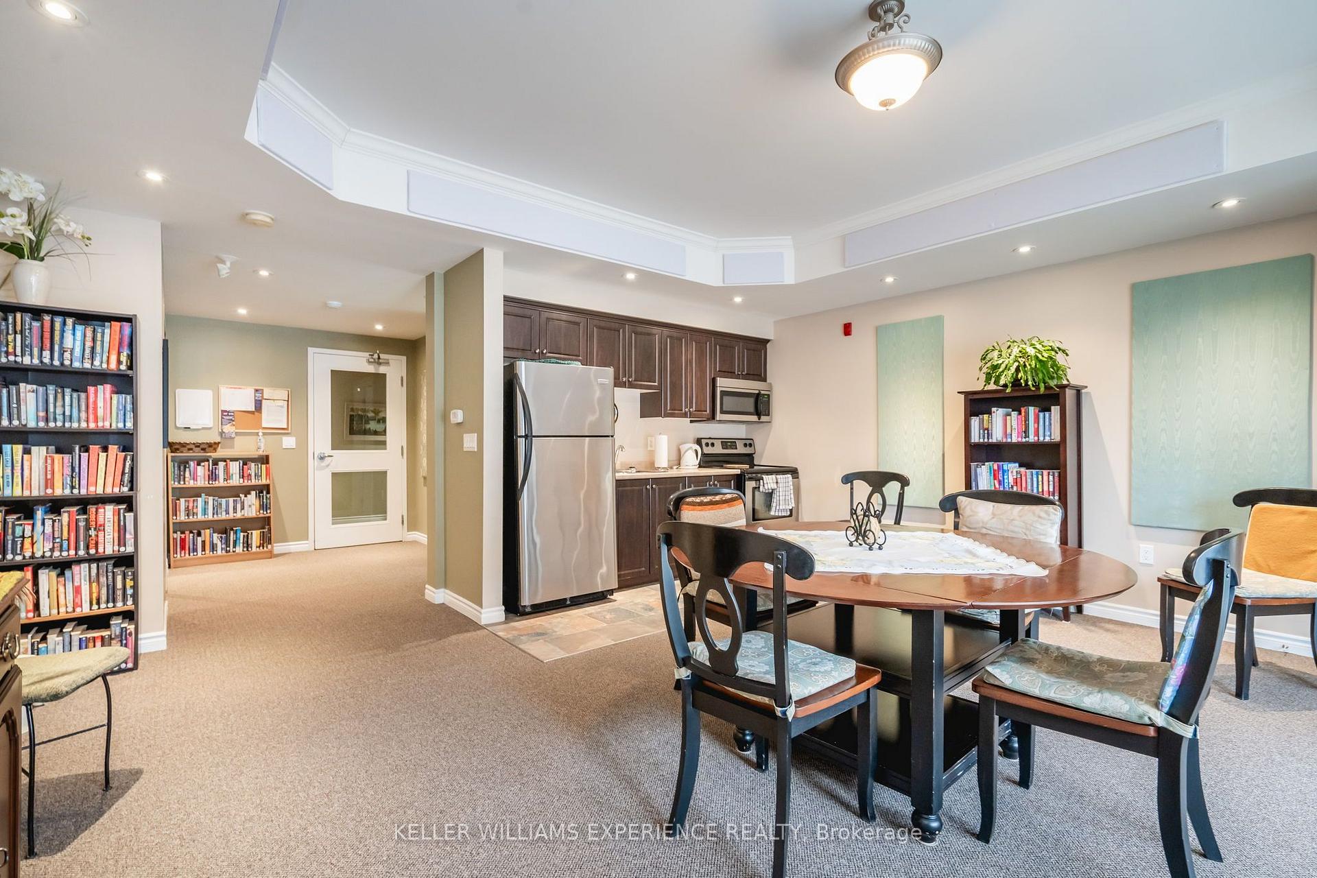Photo 23 of Unit 103, 19B Yonge Street N, Springwater, Elmvale — HOMEH