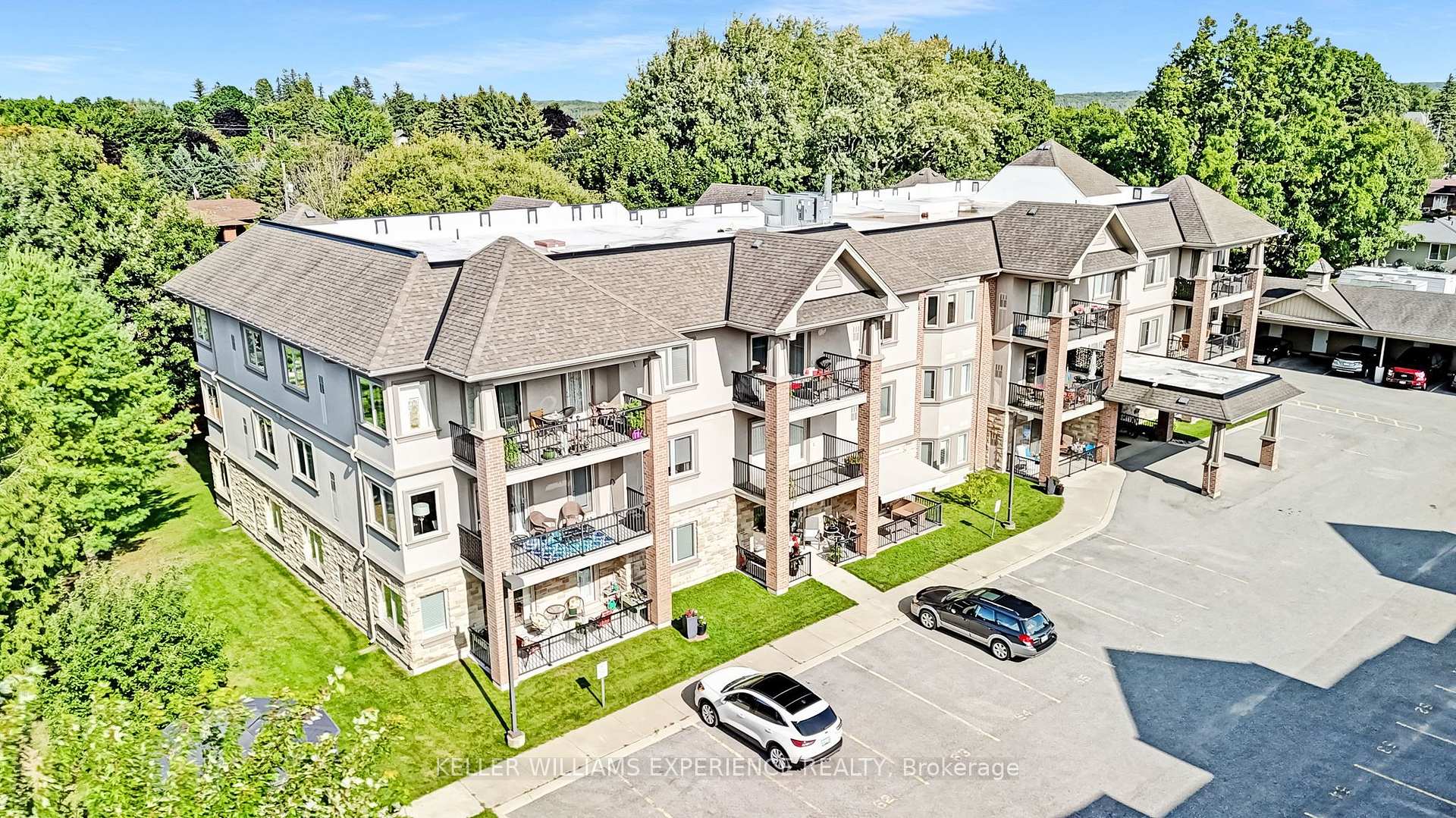 Photo 35 of Unit 103, 19B Yonge Street N, Springwater, Elmvale — HOMEH