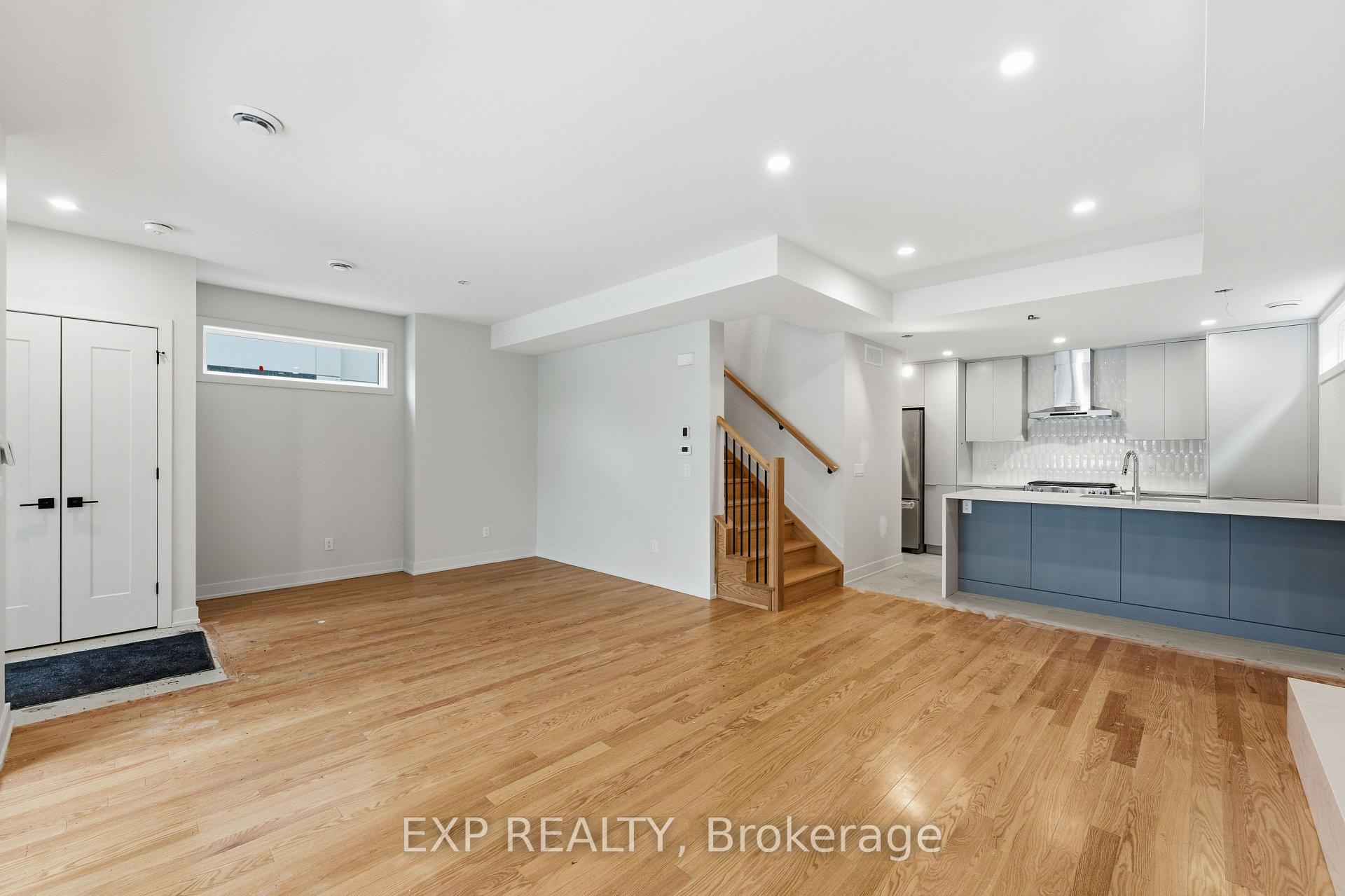 Photo 8 of Unit B, 512 Roosevelt Avenue, Ottawa, McKellar/Highland — HOMEH