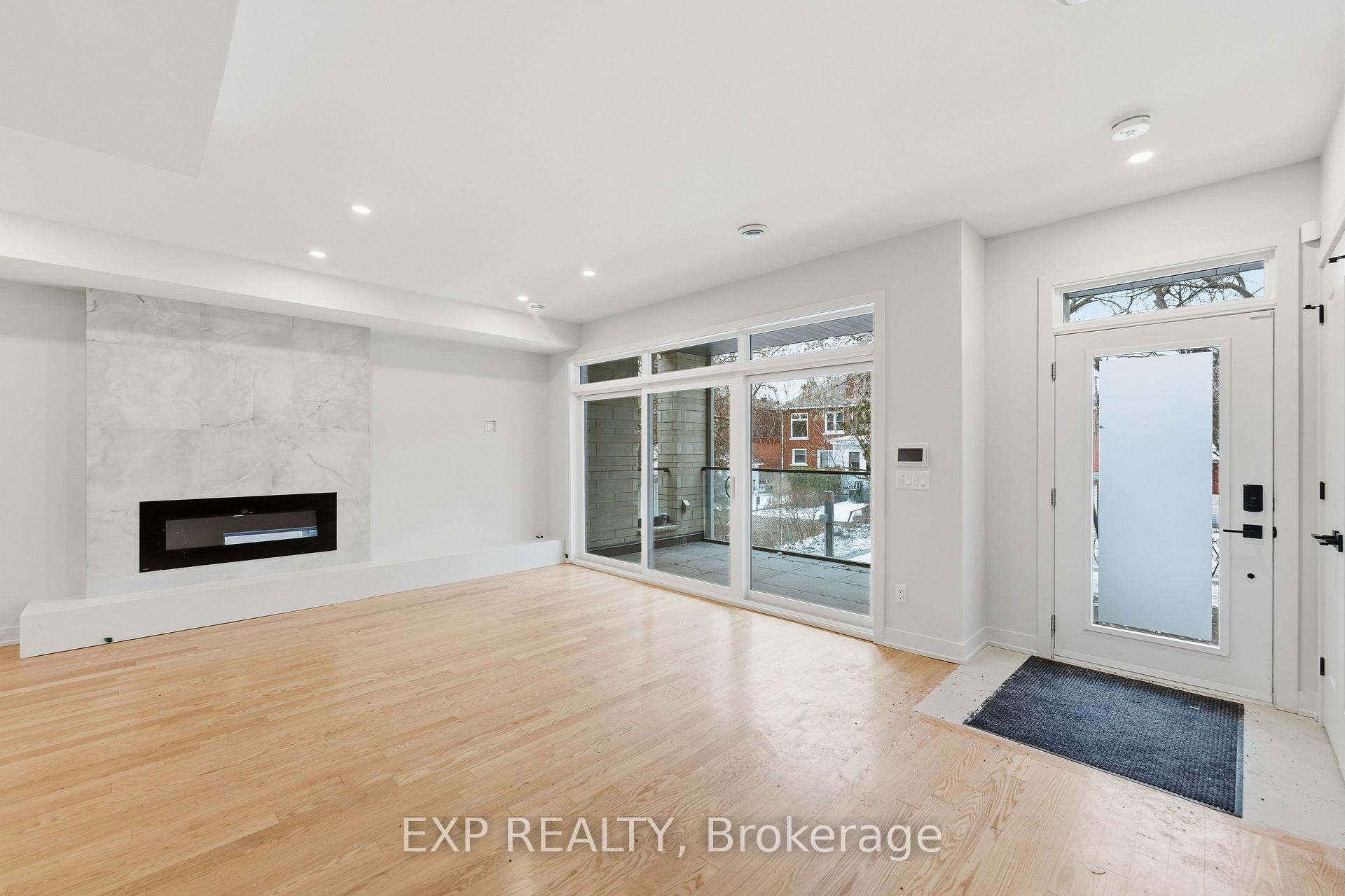 Photo 12 of Unit B, 512 Roosevelt Avenue, Ottawa, McKellar/Highland — HOMEH