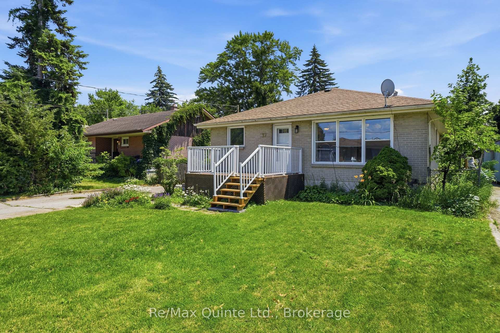 Photo 1 of 37 Northwood Crescent, Belleville, Belleville Ward — HOMEH