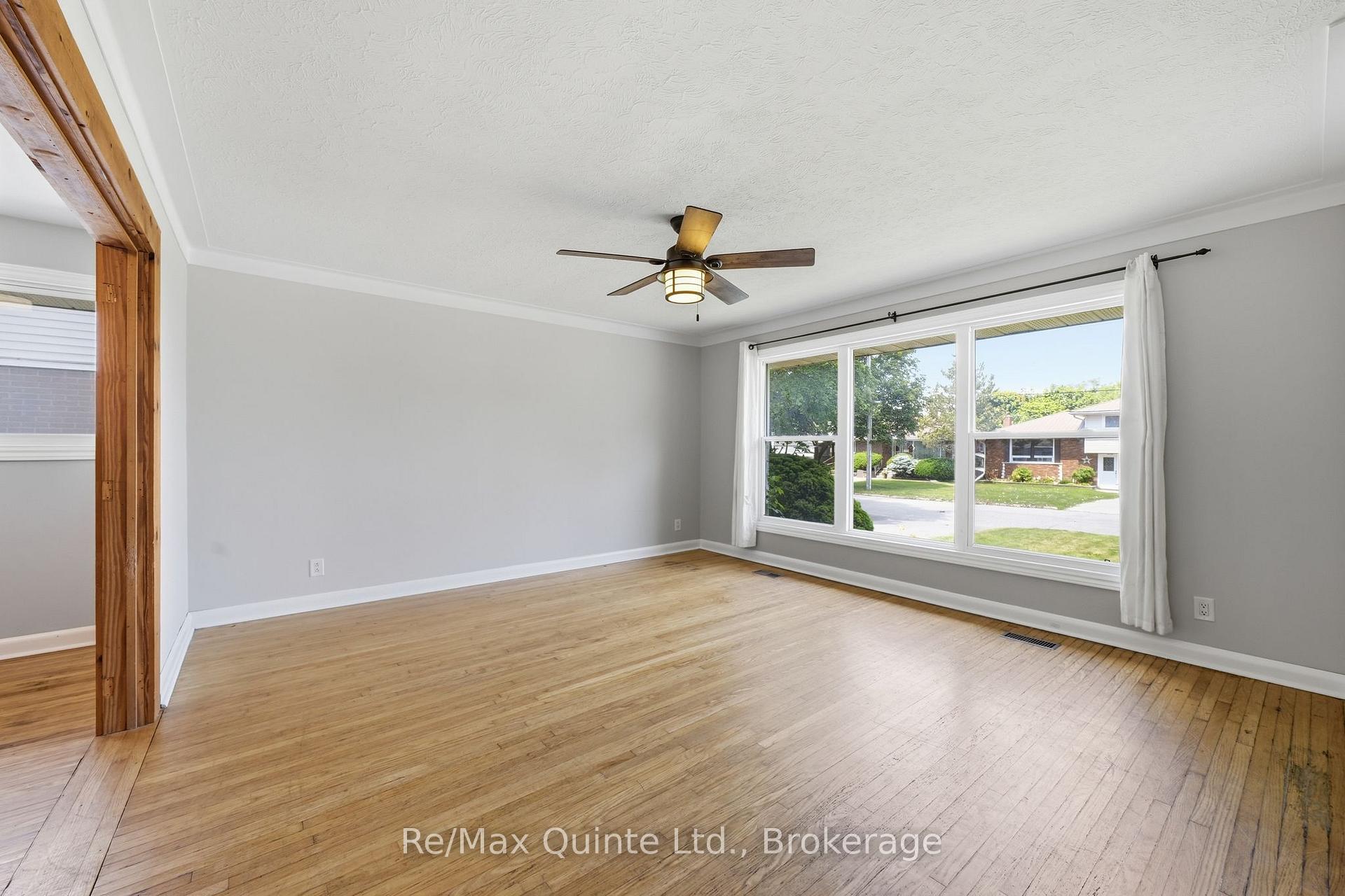 Photo 12 of 37 Northwood Crescent, Belleville, Belleville Ward — HOMEH