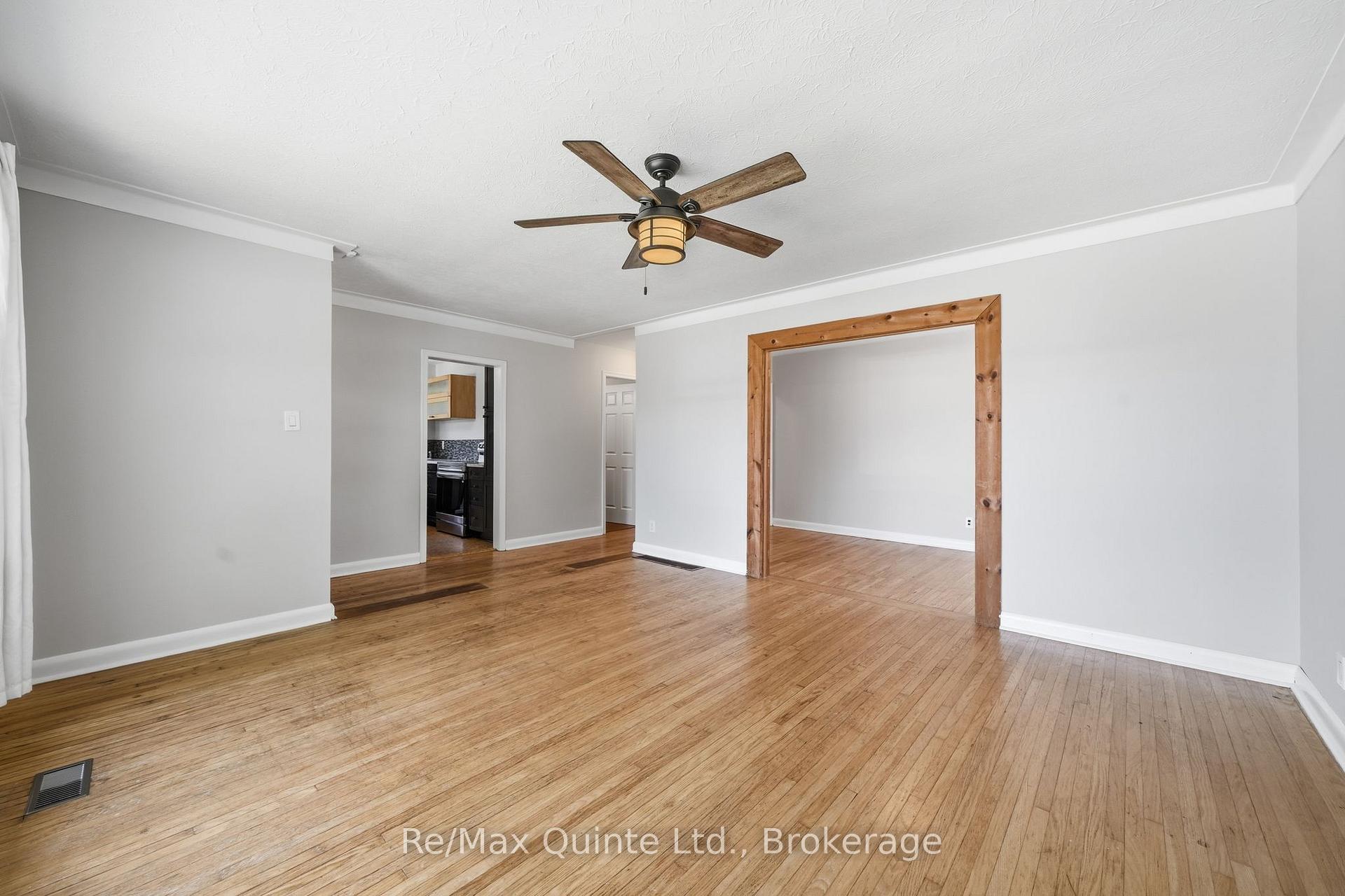 Photo 13 of 37 Northwood Crescent, Belleville, Belleville Ward — HOMEH