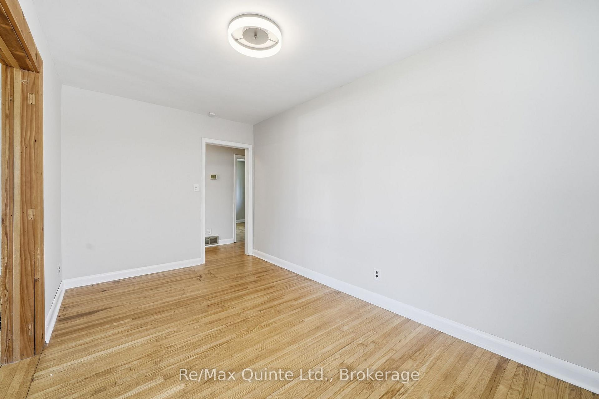 Photo 14 of 37 Northwood Crescent, Belleville, Belleville Ward — HOMEH