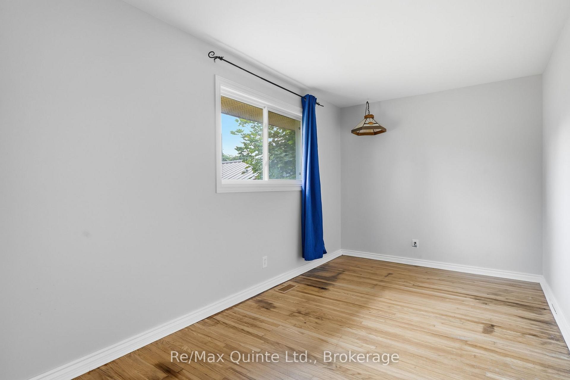 Photo 17 of 37 Northwood Crescent, Belleville, Belleville Ward — HOMEH