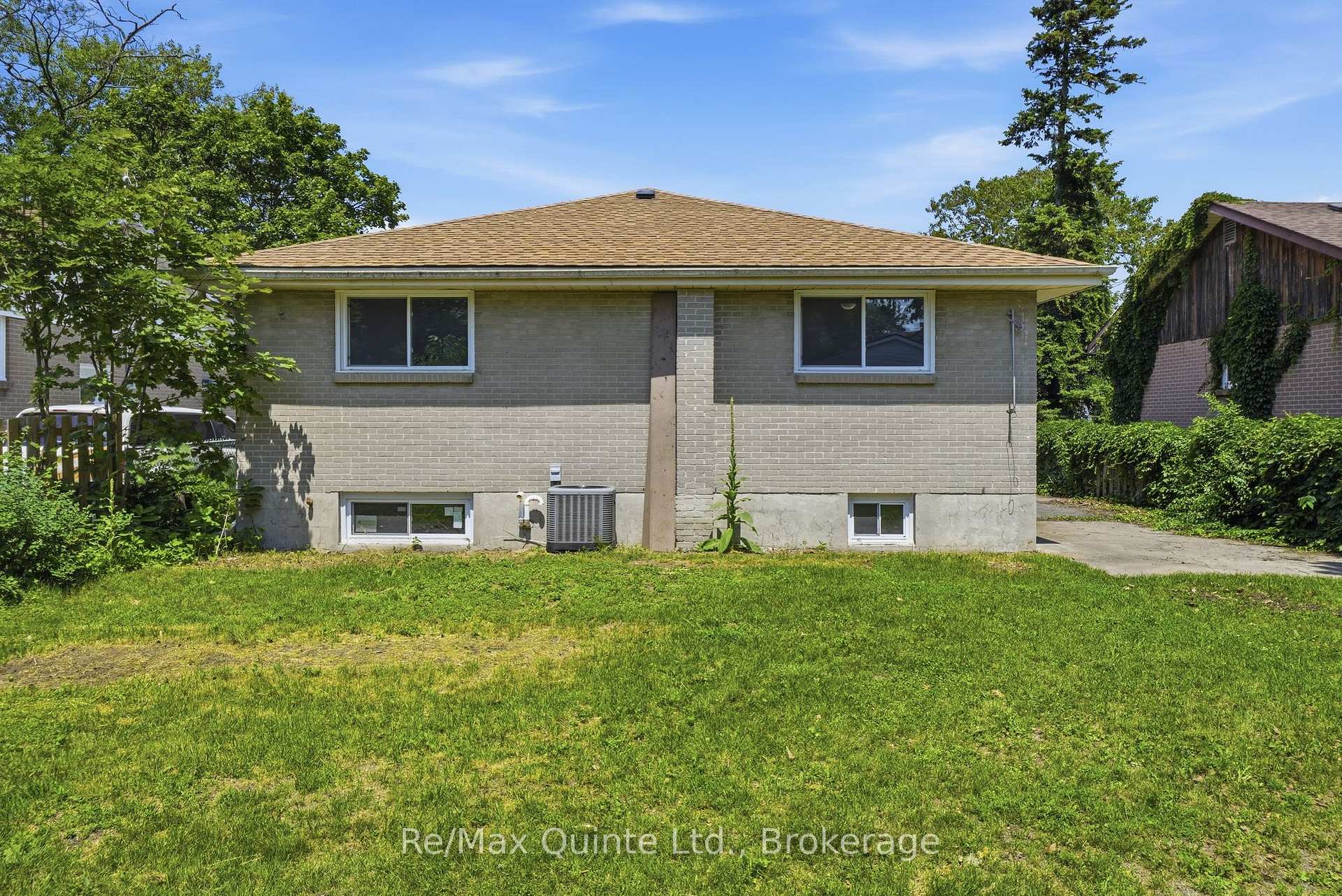 Photo 40 of 37 Northwood Crescent, Belleville, Belleville Ward — HOMEH
