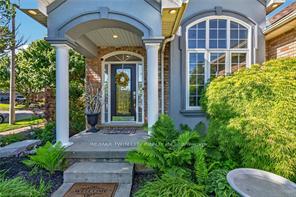 Photo 2 of 62 Varley Crescent, Brantford, Mayfair — HOMEH