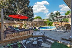 Photo 9 of 62 Varley Crescent, Brantford, Mayfair — HOMEH