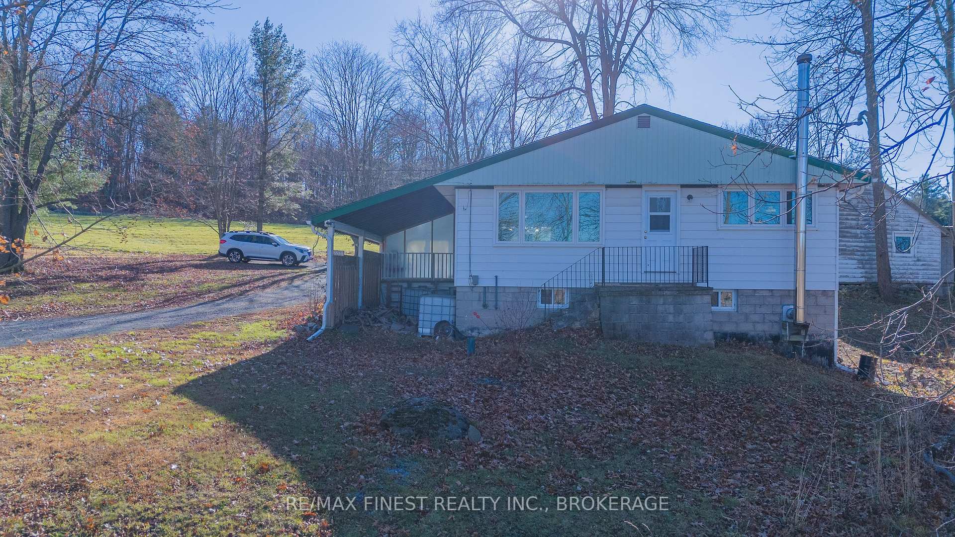 Photo 2 of 2221 Burbrook Road, Kingston, City North of 401 — HOMEH