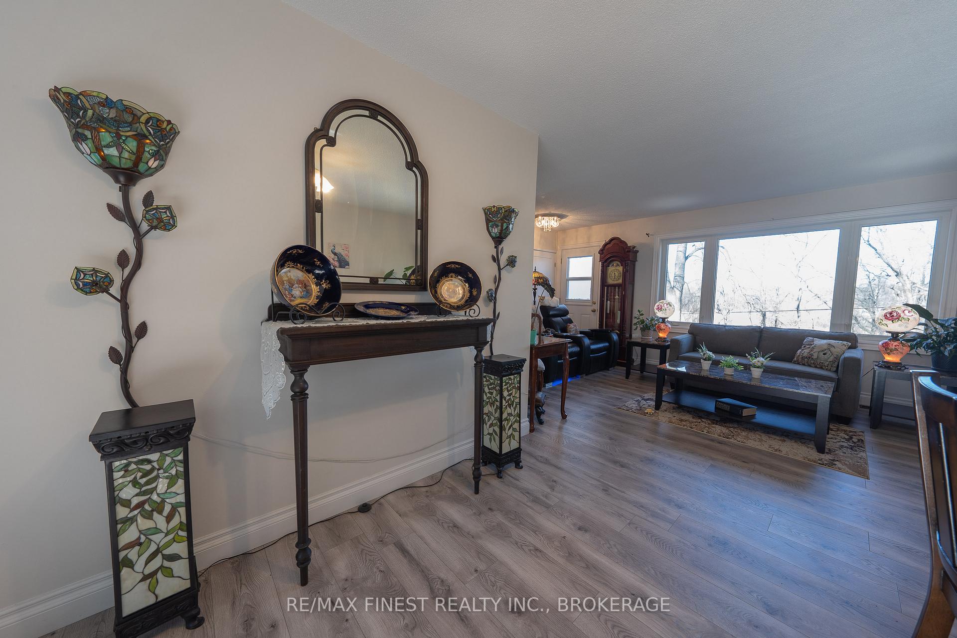 Photo 9 of 2221 Burbrook Road, Kingston, City North of 401 — HOMEH