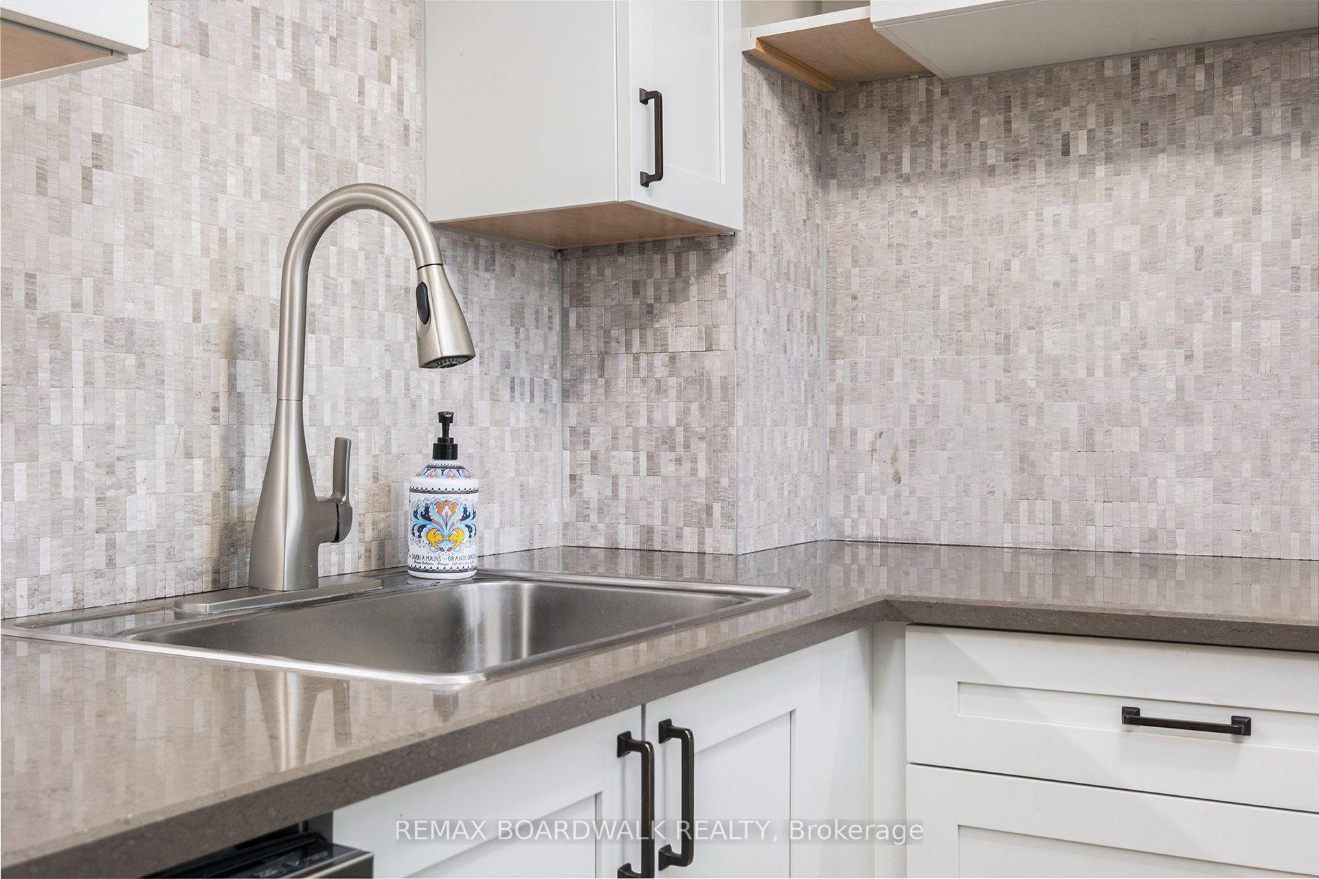 Photo 15 of Unit 210, 1025 Grenon Avenue, Ottawa, Fairfield Heights — HOMEH