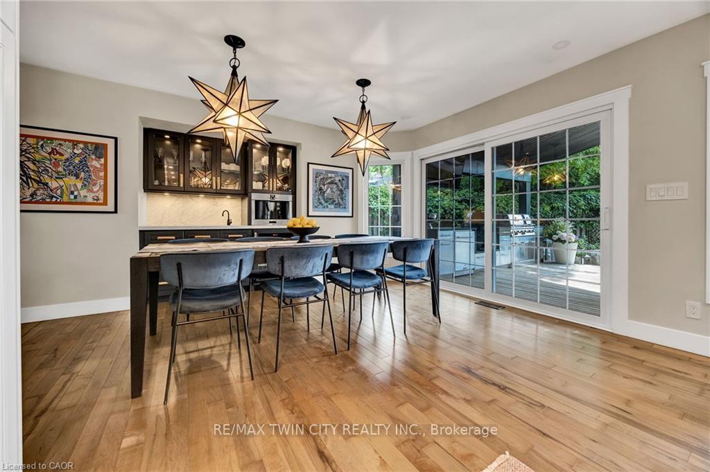 Photo 13 of 79 Somerset Crescent, Waterloo, Westmount - Waterloo — HOMEH
