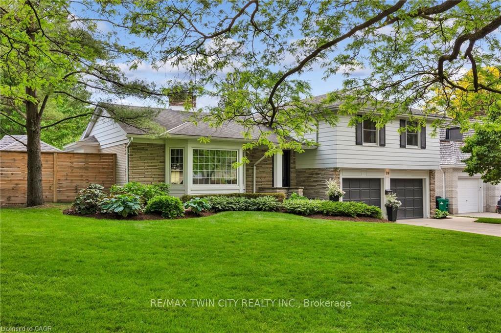 Photo 44 of 79 Somerset Crescent, Waterloo, Westmount - Waterloo — HOMEH