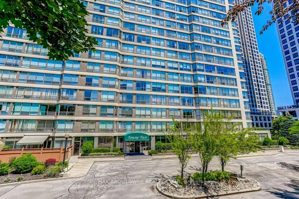 Photo 3 of Unit 1007, 55 Elm Drive W, Mississauga, City Centre — HOMEH
