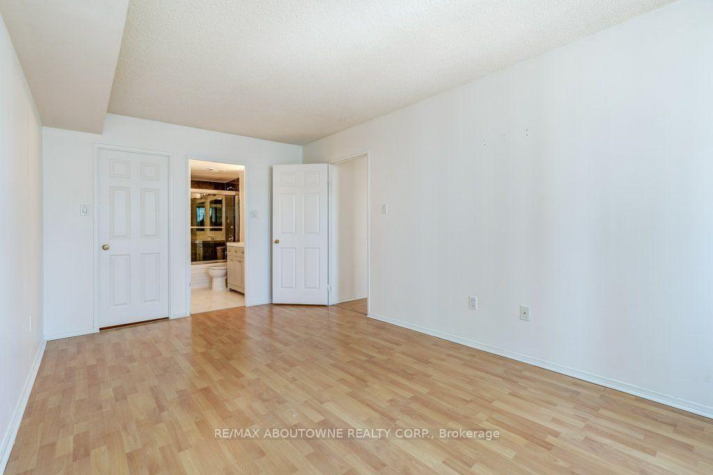 Photo 21 of Unit 1007, 55 Elm Drive W, Mississauga, City Centre — HOMEH