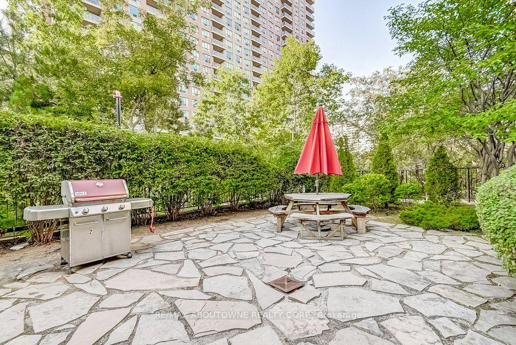 Photo 33 of Unit 1007, 55 Elm Drive W, Mississauga, City Centre — HOMEH