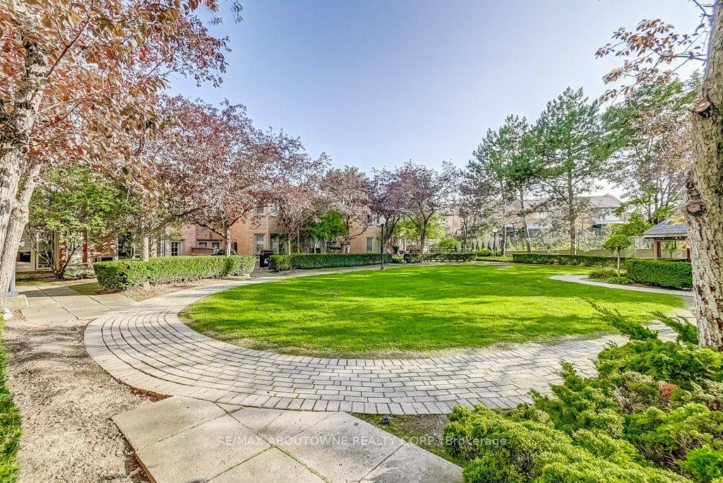 Photo 34 of Unit 1007, 55 Elm Drive W, Mississauga, City Centre — HOMEH