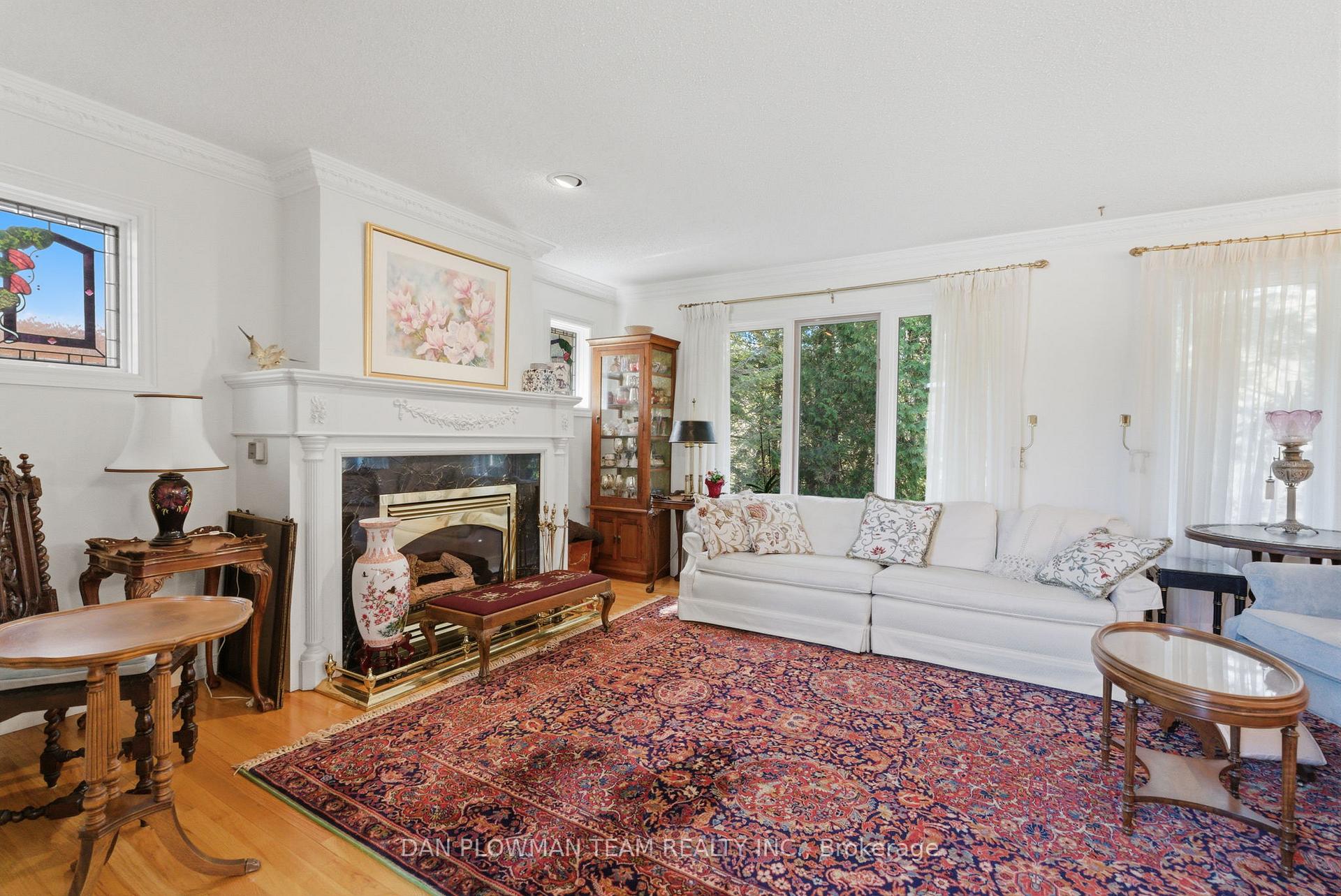 Photo 10 of 10 Barrington Place, Clarington, Courtice — HOMEH