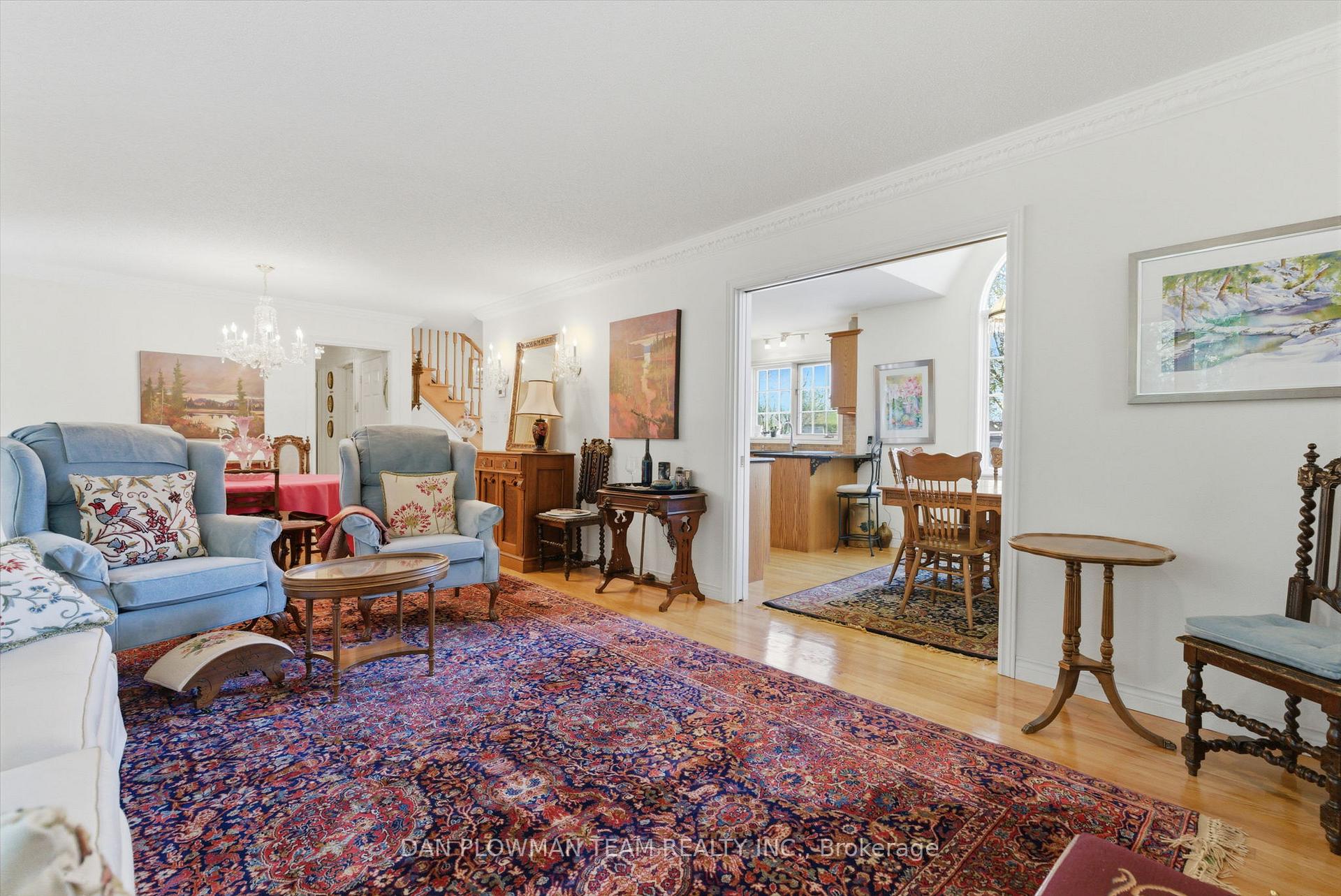Photo 11 of 10 Barrington Place, Clarington, Courtice — HOMEH
