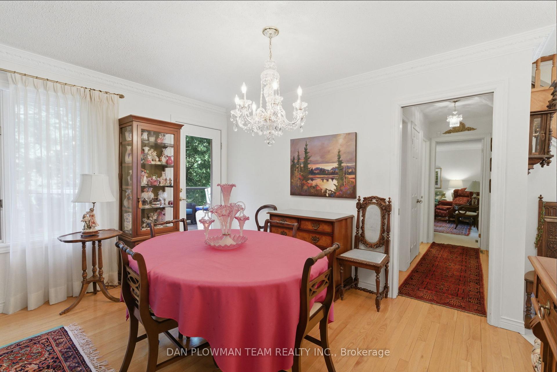 Photo 12 of 10 Barrington Place, Clarington, Courtice — HOMEH