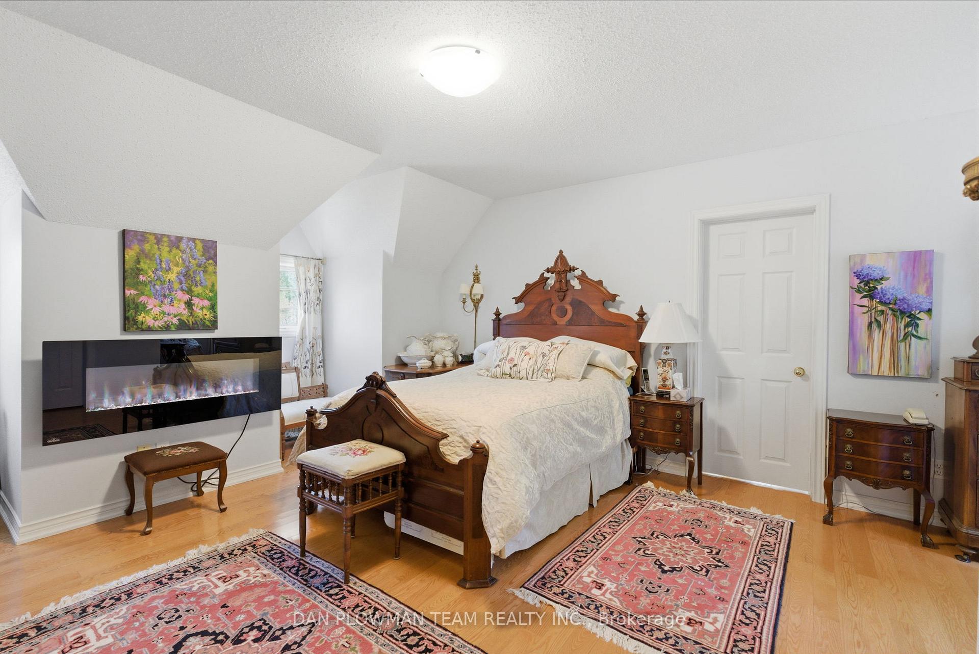 Photo 18 of 10 Barrington Place, Clarington, Courtice — HOMEH