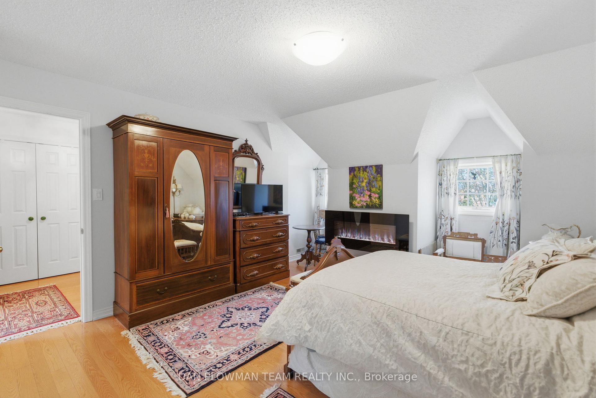 Photo 19 of 10 Barrington Place, Clarington, Courtice — HOMEH