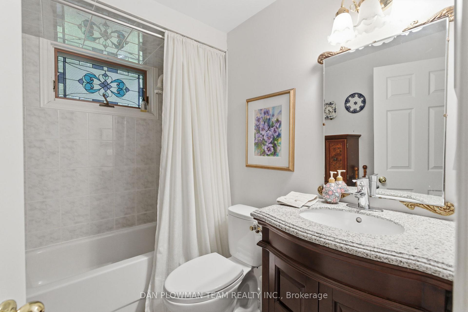 Photo 31 of 10 Barrington Place, Clarington, Courtice — HOMEH