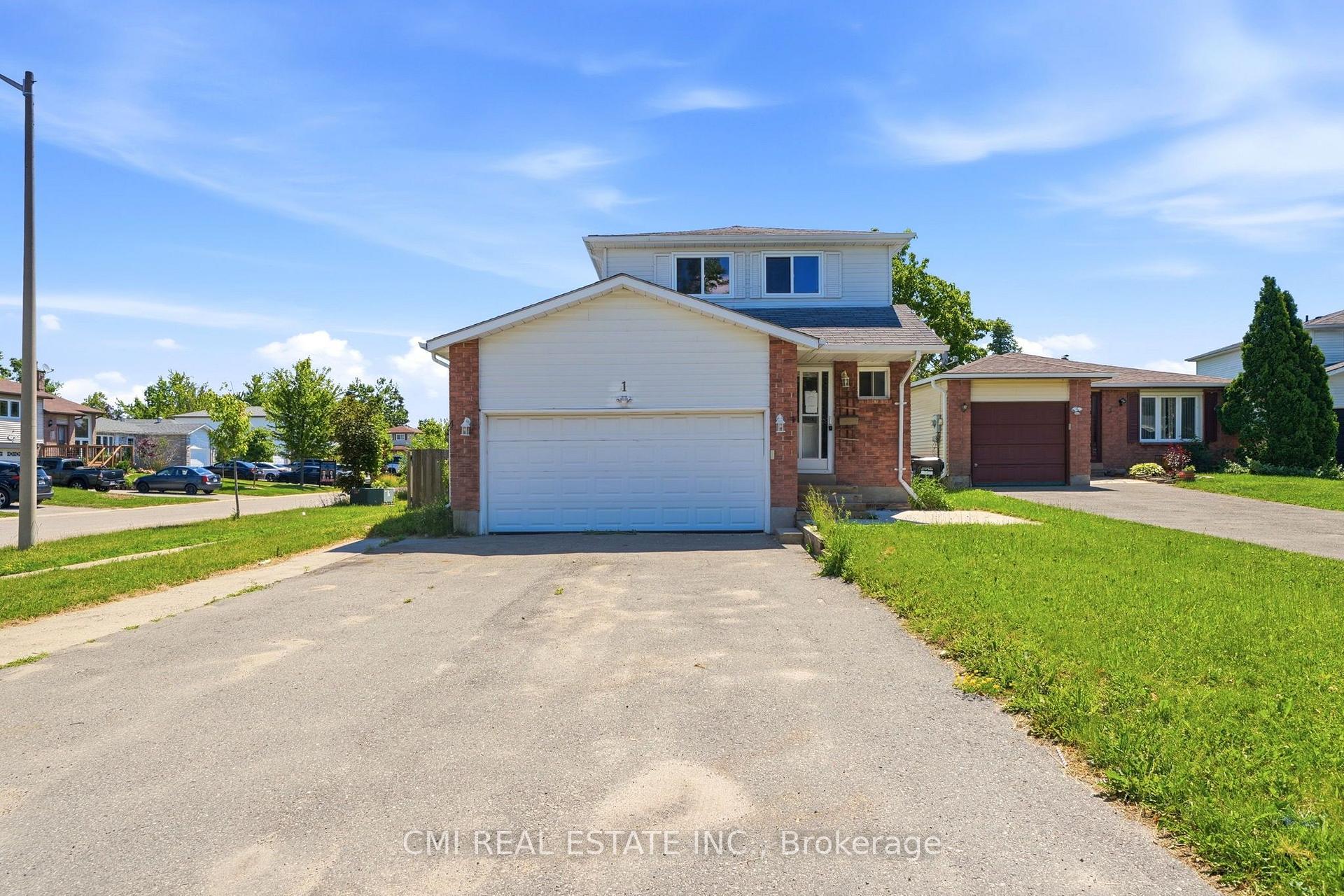 Photo 2 of 1 Mccuaig Court, Barrie, Grove East — HOMEH