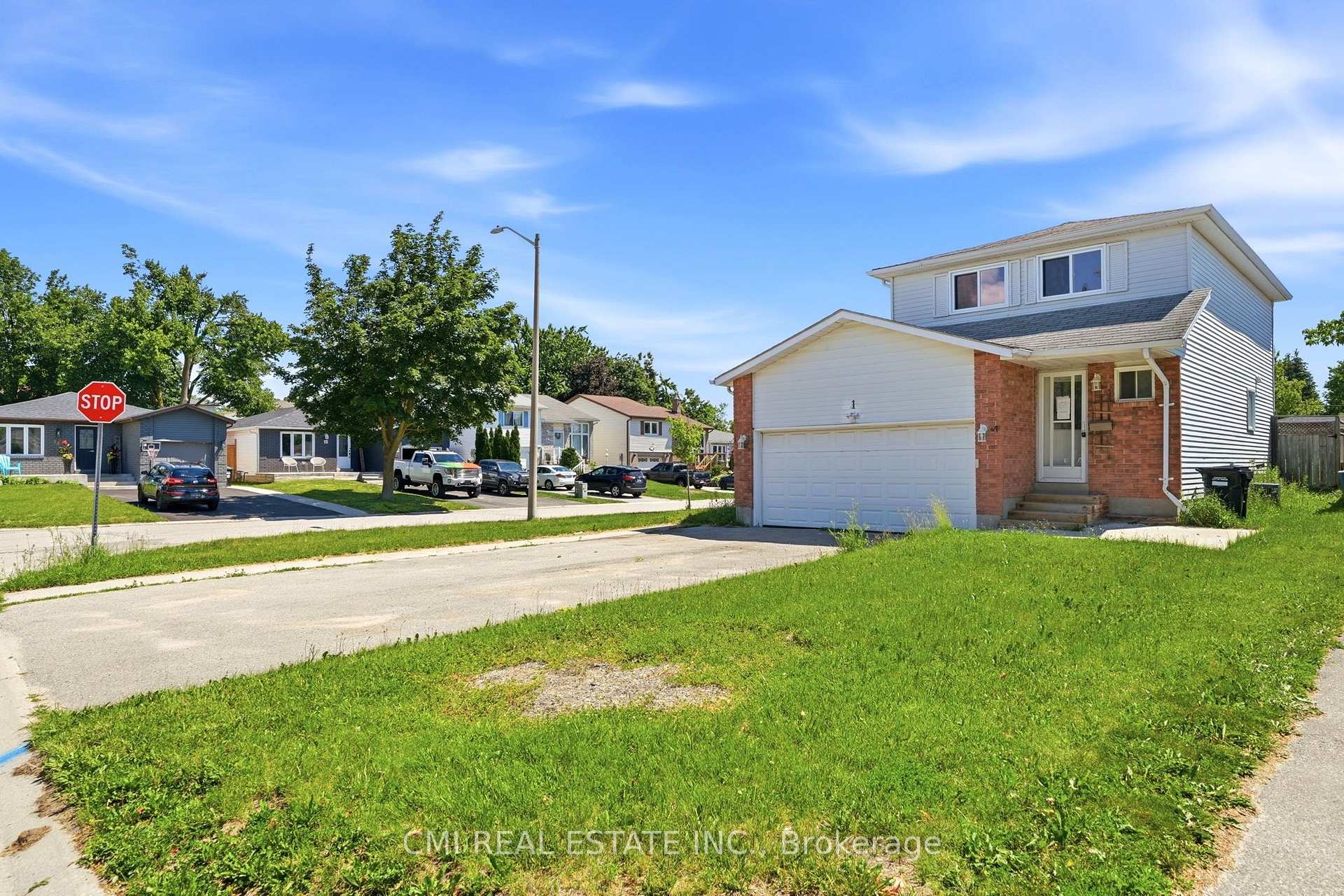 Photo 4 of 1 Mccuaig Court, Barrie, Grove East — HOMEH