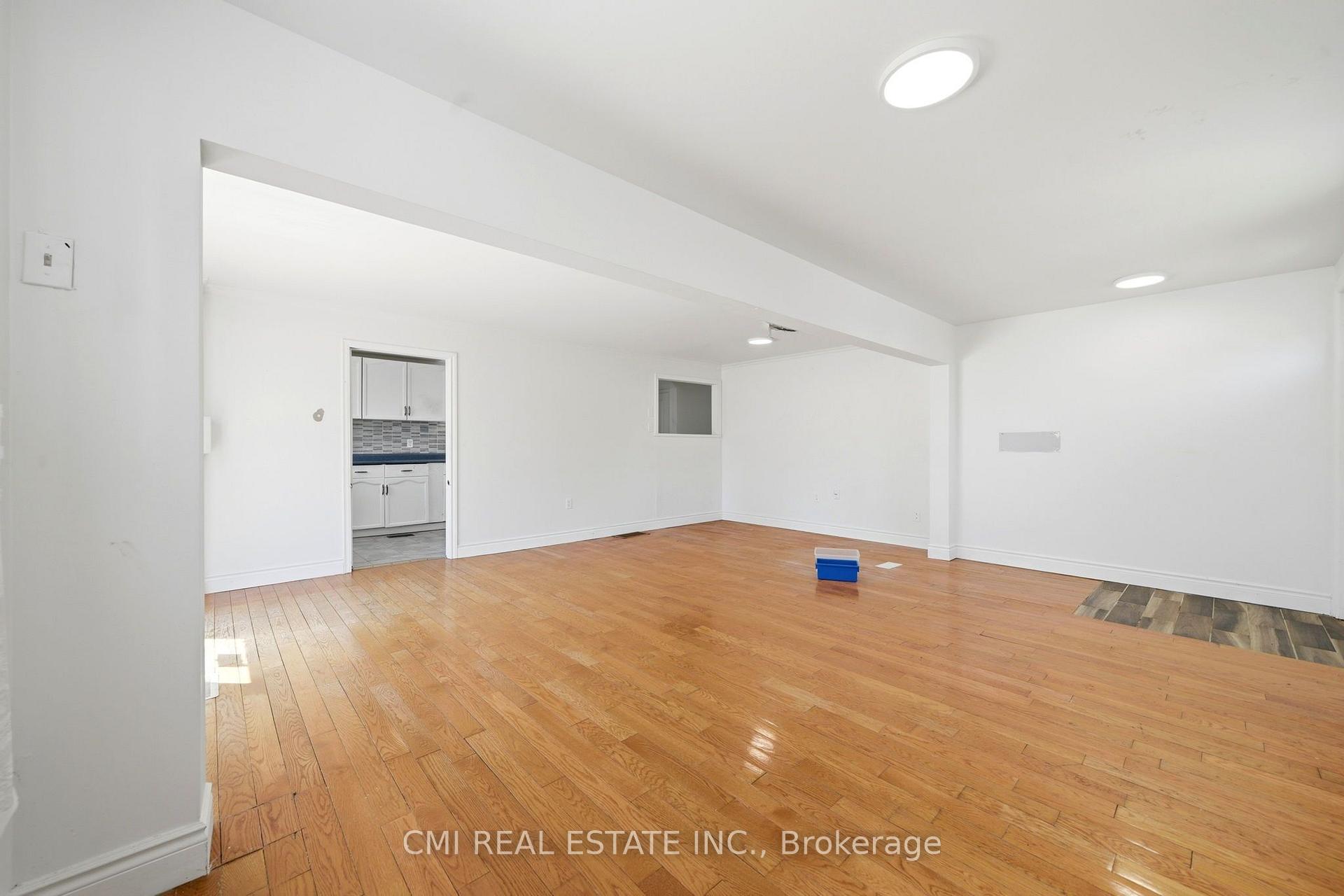 Photo 11 of 1 Mccuaig Court, Barrie, Grove East — HOMEH
