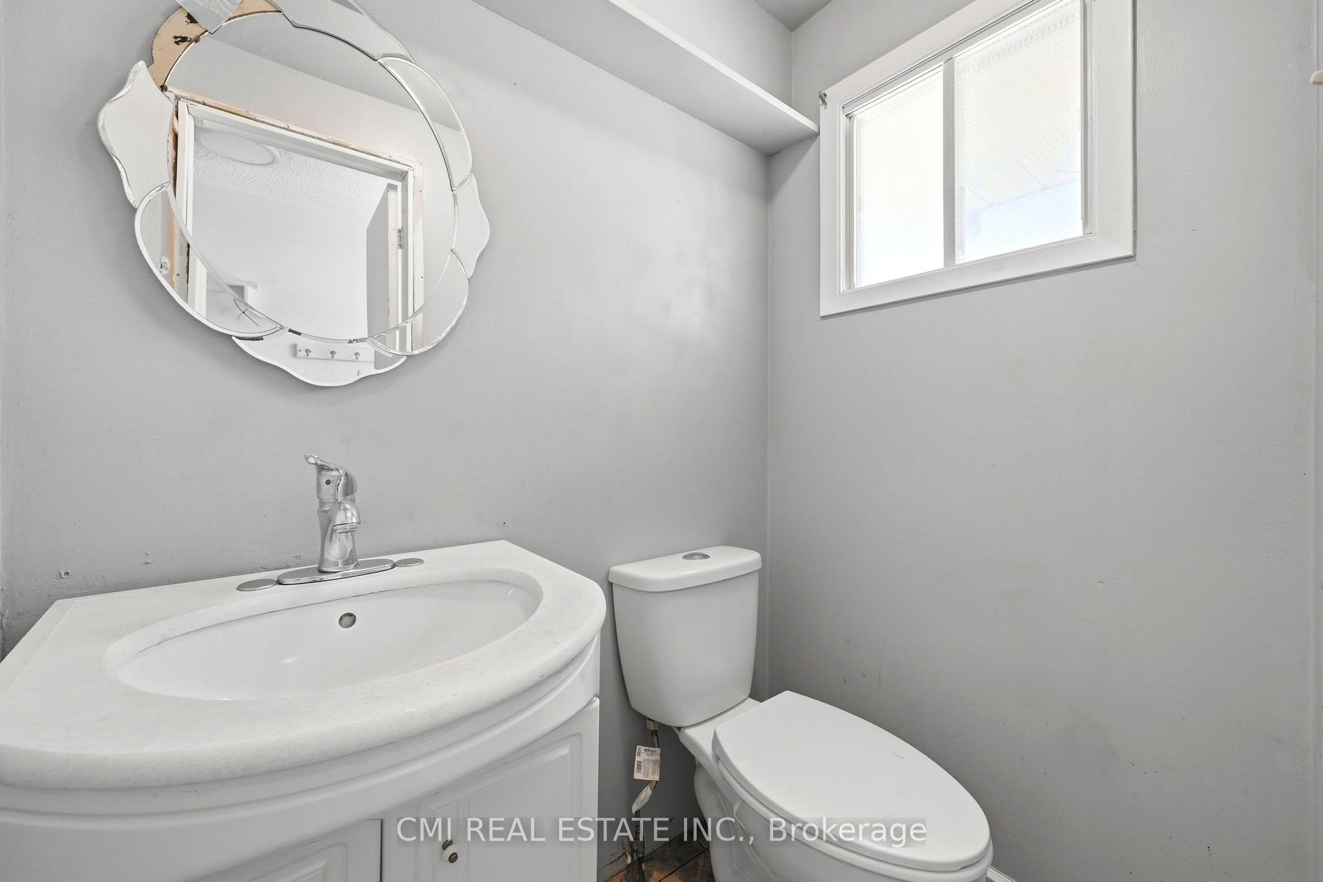 Photo 16 of 1 Mccuaig Court, Barrie, Grove East — HOMEH