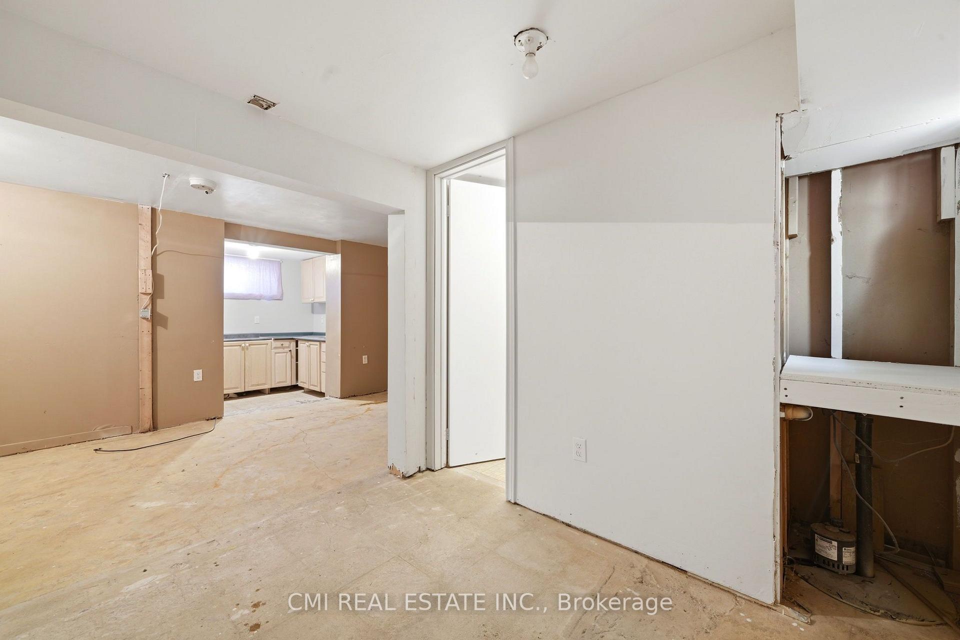 Photo 28 of 1 Mccuaig Court, Barrie, Grove East — HOMEH