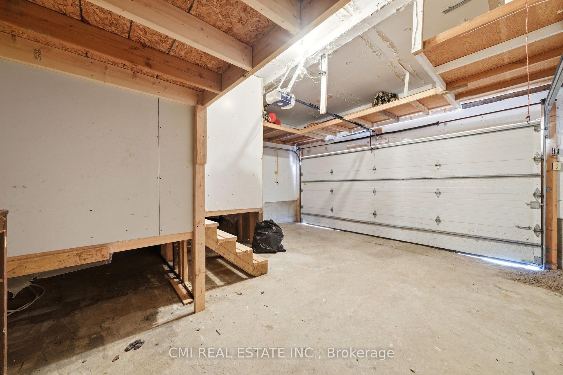 Photo 38 of 1 Mccuaig Court, Barrie, Grove East — HOMEH