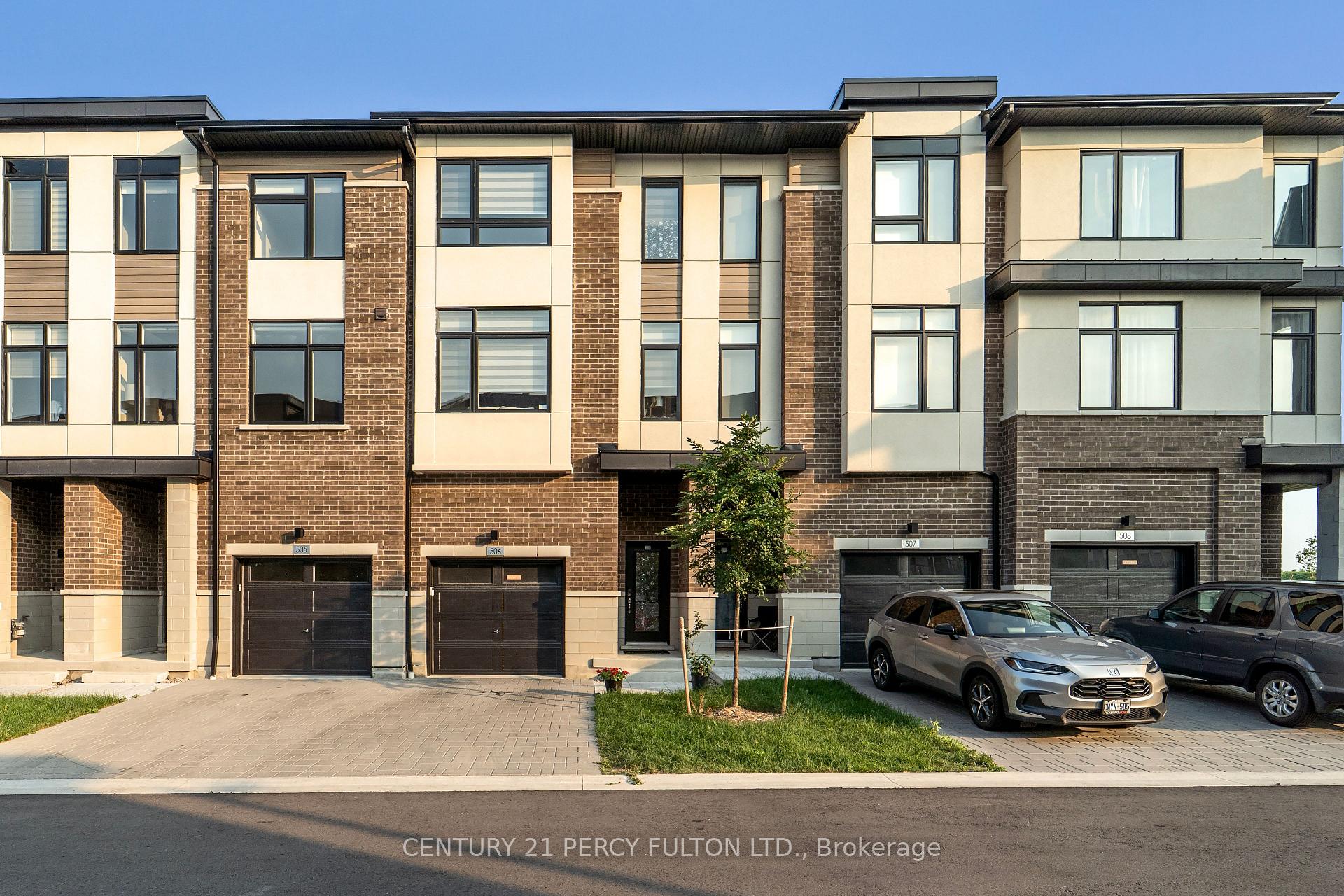 Front of Unit 506, 1695 Dersan Street