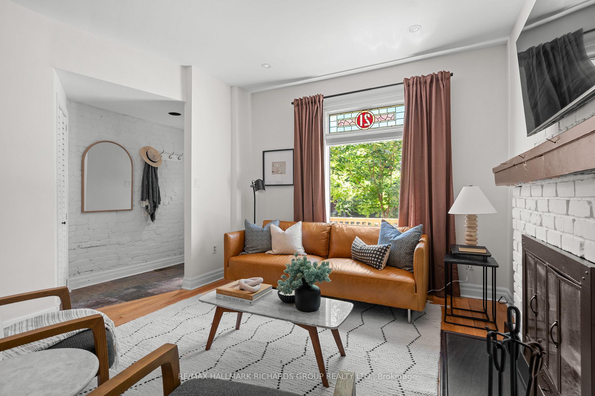 Photo 4 of 21 Bertmount Avenue, Toronto, South Riverdale — HOMEH