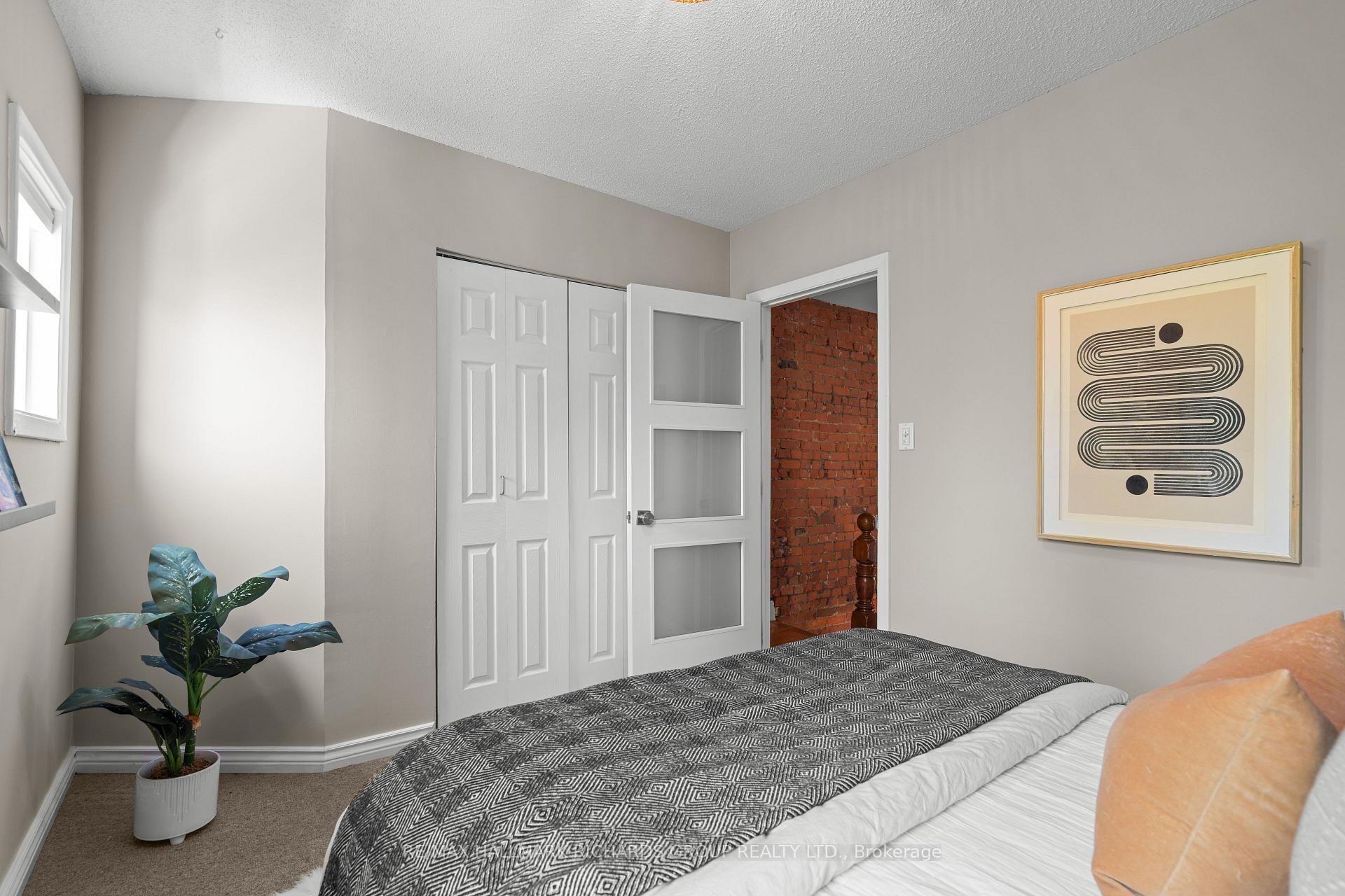 Photo 11 of 21 Bertmount Avenue, Toronto, South Riverdale — HOMEH