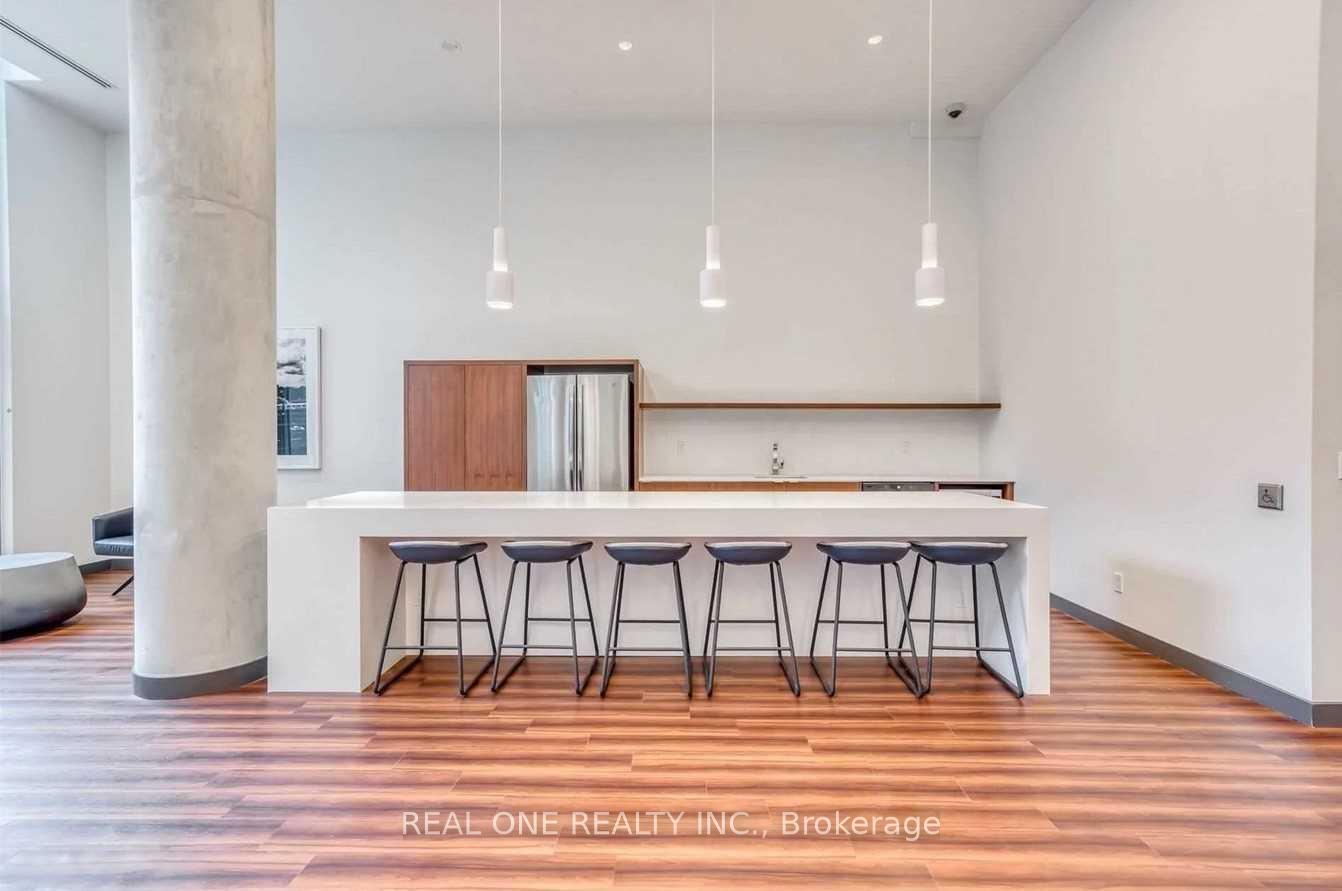 Photo 15 of Unit 914, 120 Varna Drive, Toronto, Englemount-Lawrence — HOMEH