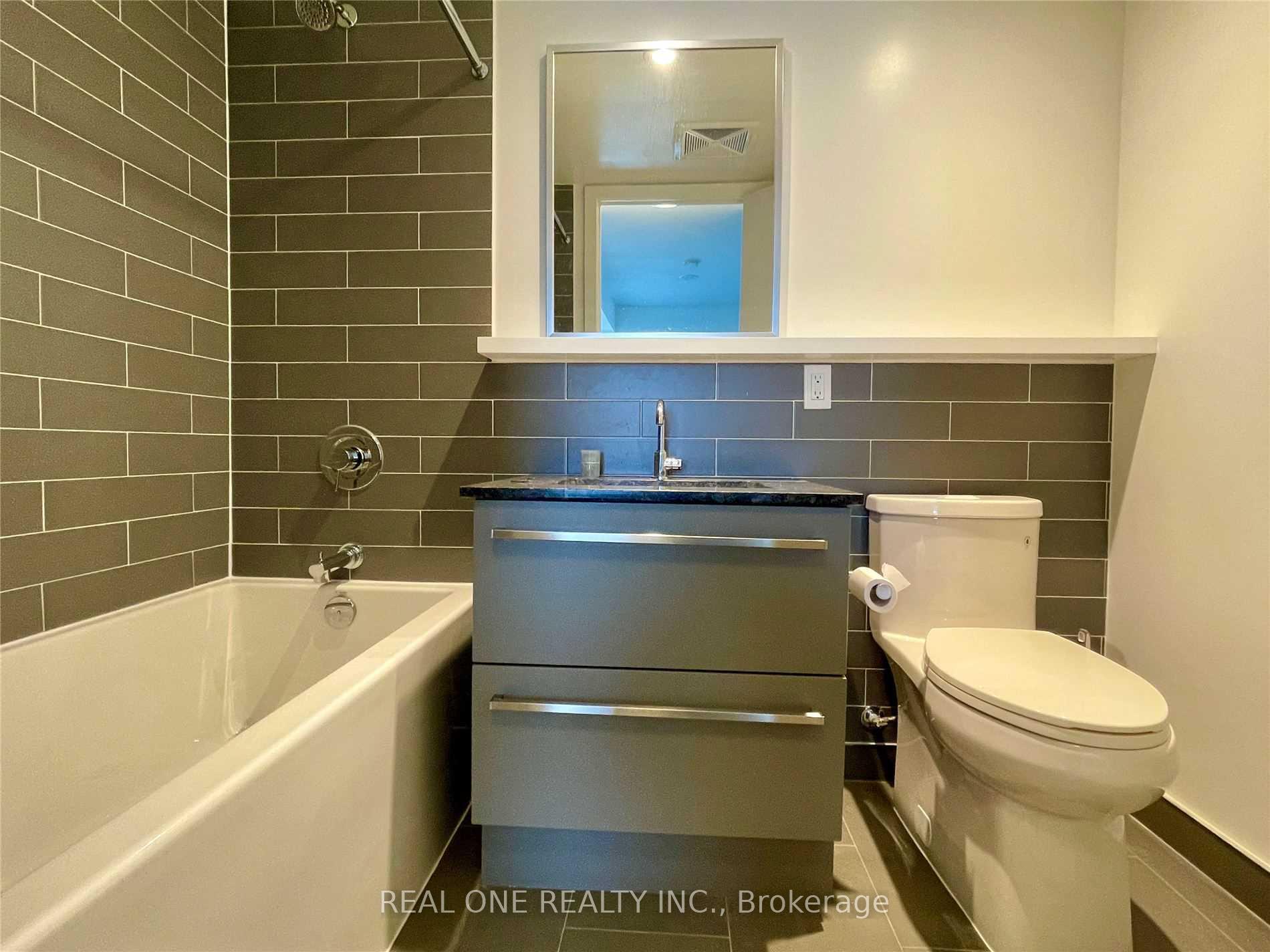 Photo 9 of Unit 914, 120 Varna Drive, Toronto, Englemount-Lawrence — HOMEH