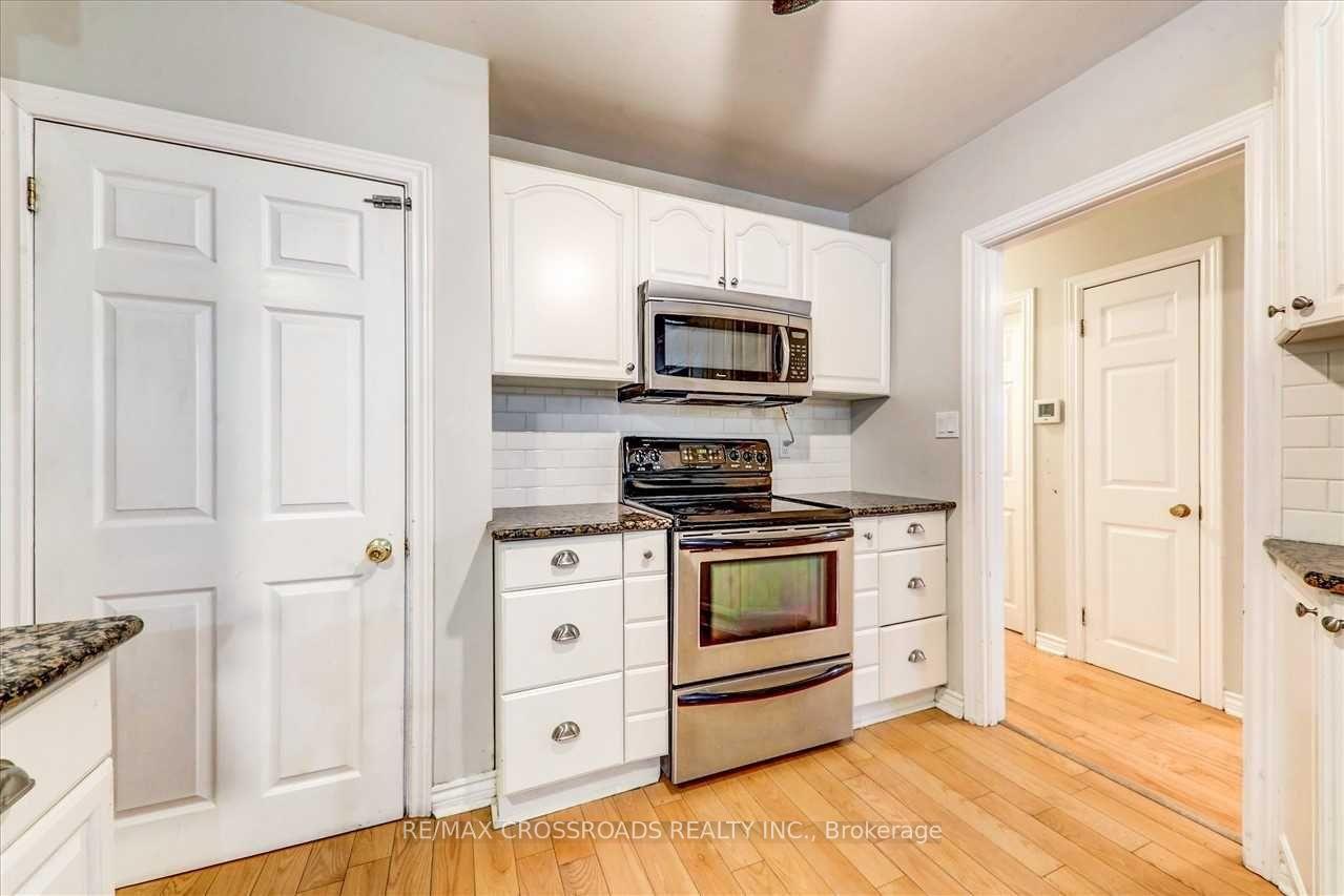 Photo 9 of 4700 Baldwin Street S, Whitby, Taunton North — HOMEH